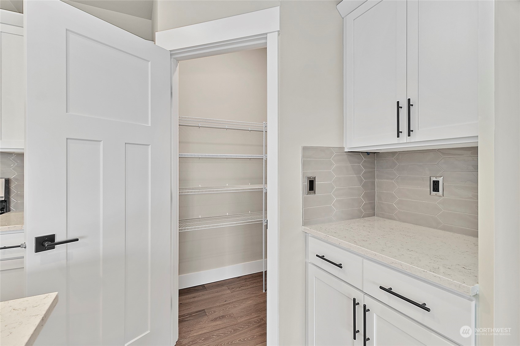 2514 121st Place SE Unit: EE 02