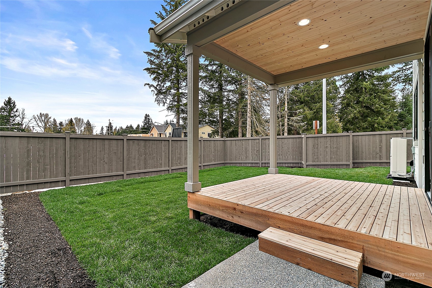 2514 121st Place SE Unit: EE 02