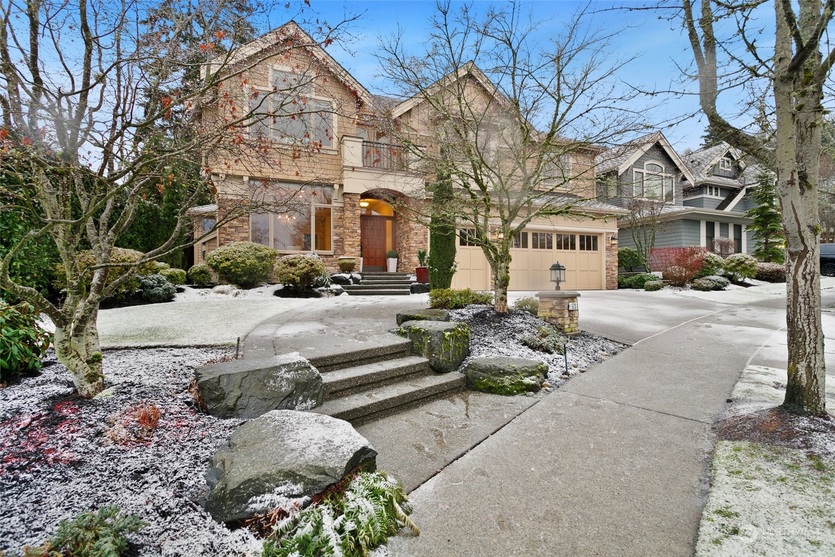 573 Saddleback Loop Way NW