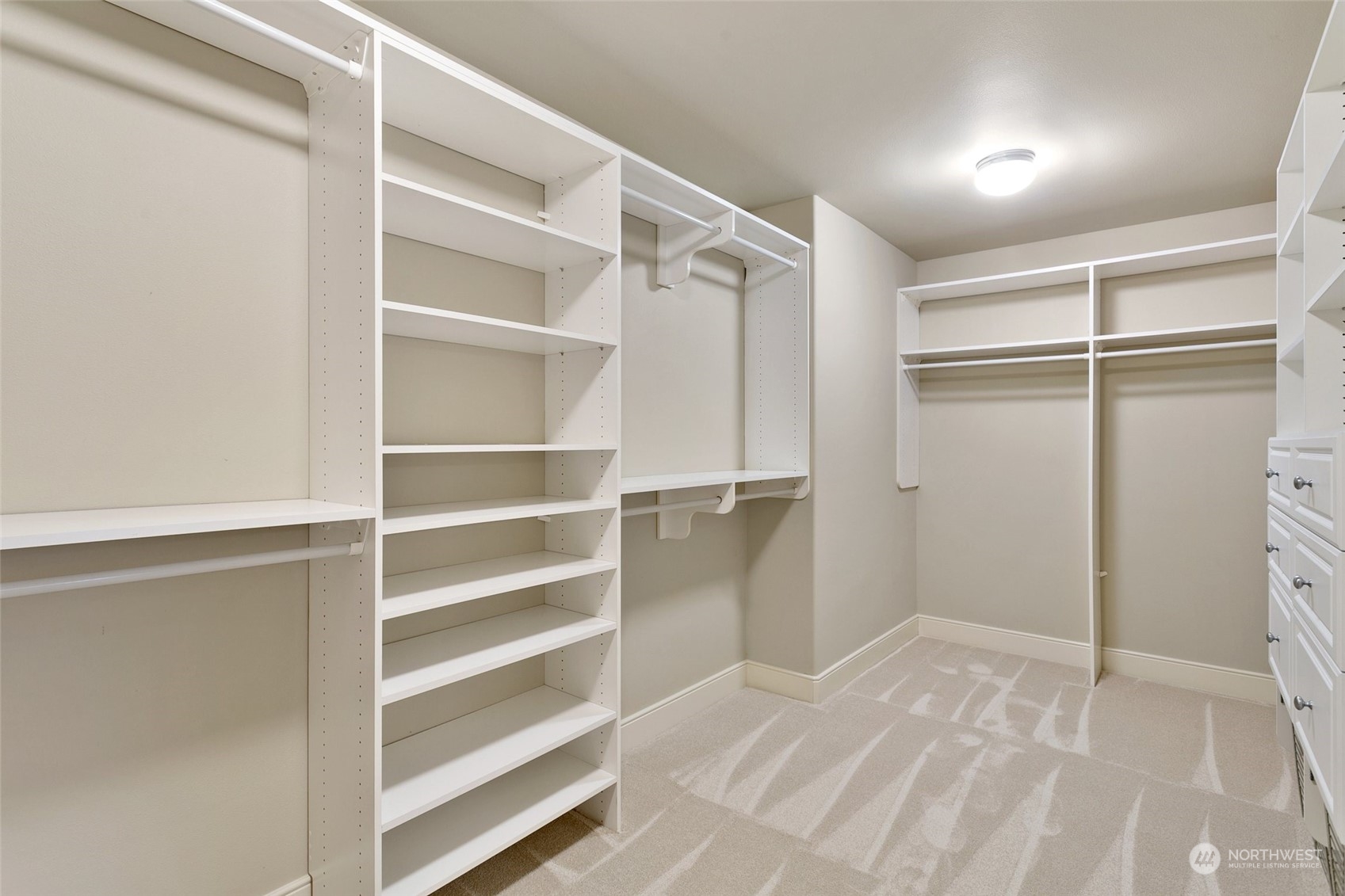 573 Saddleback Loop Way NW