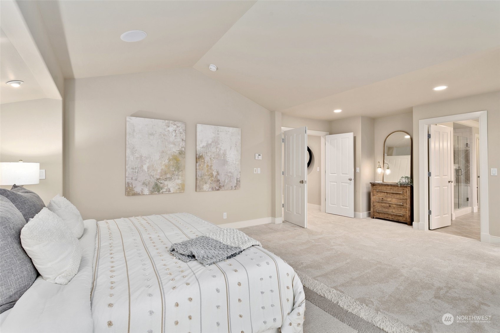 573 Saddleback Loop Way NW