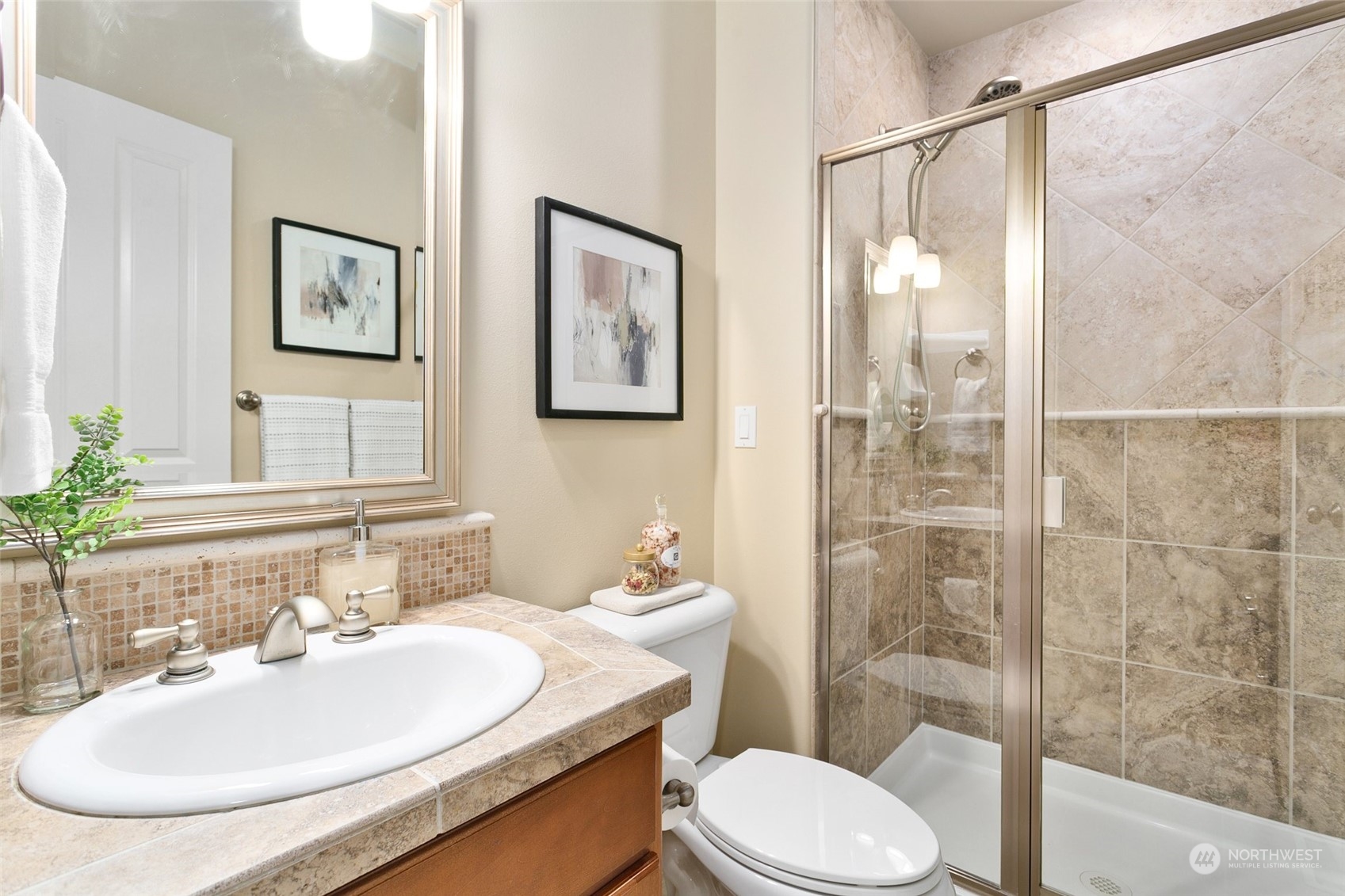 573 Saddleback Loop Way NW