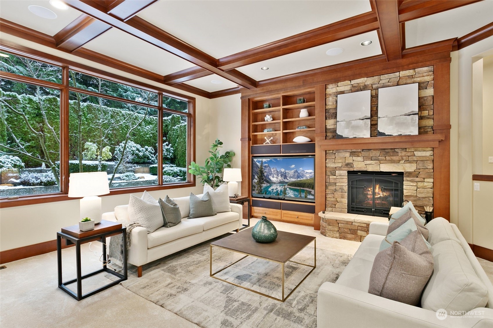 573 Saddleback Loop Way NW