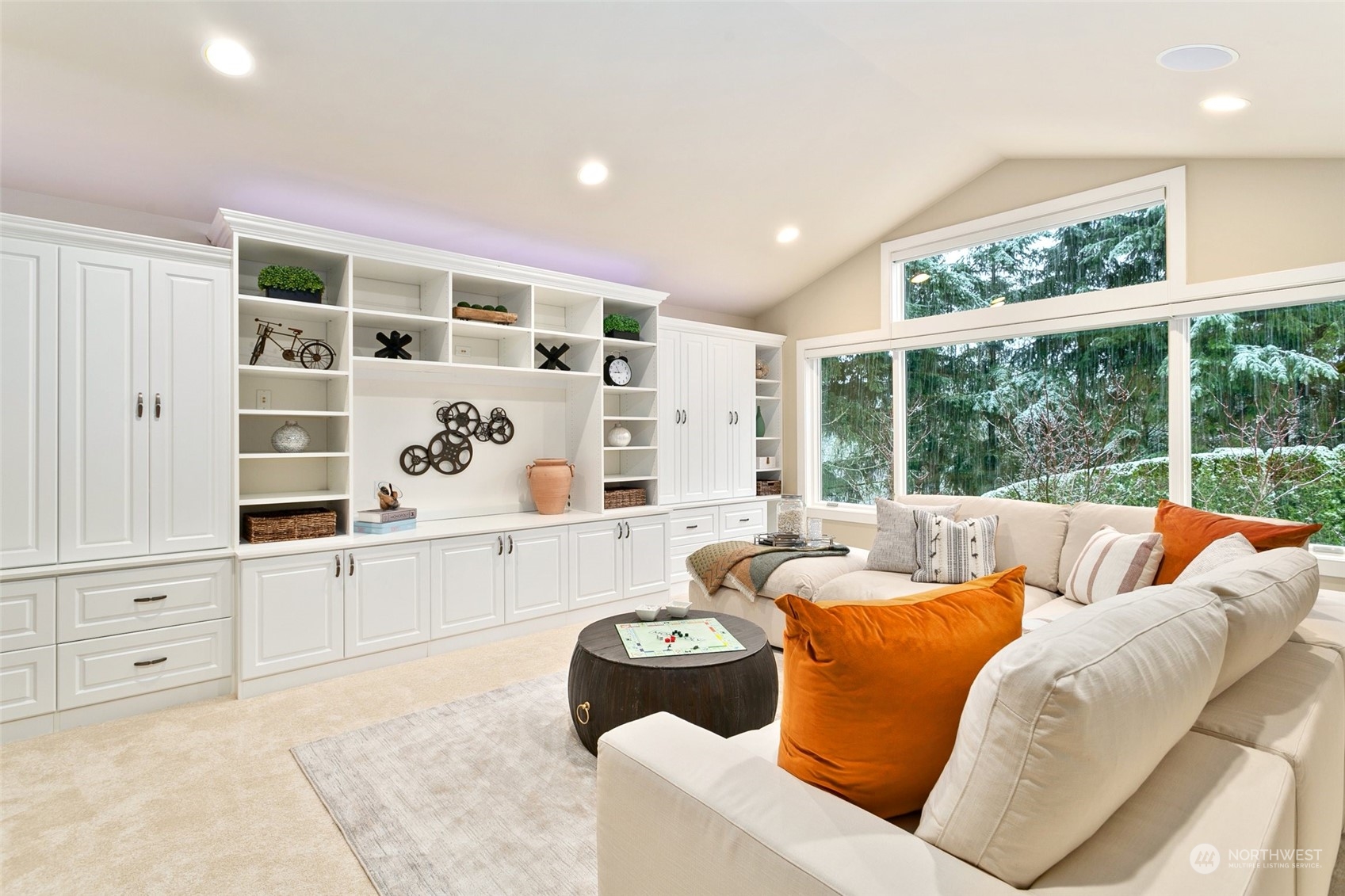 573 Saddleback Loop Way NW