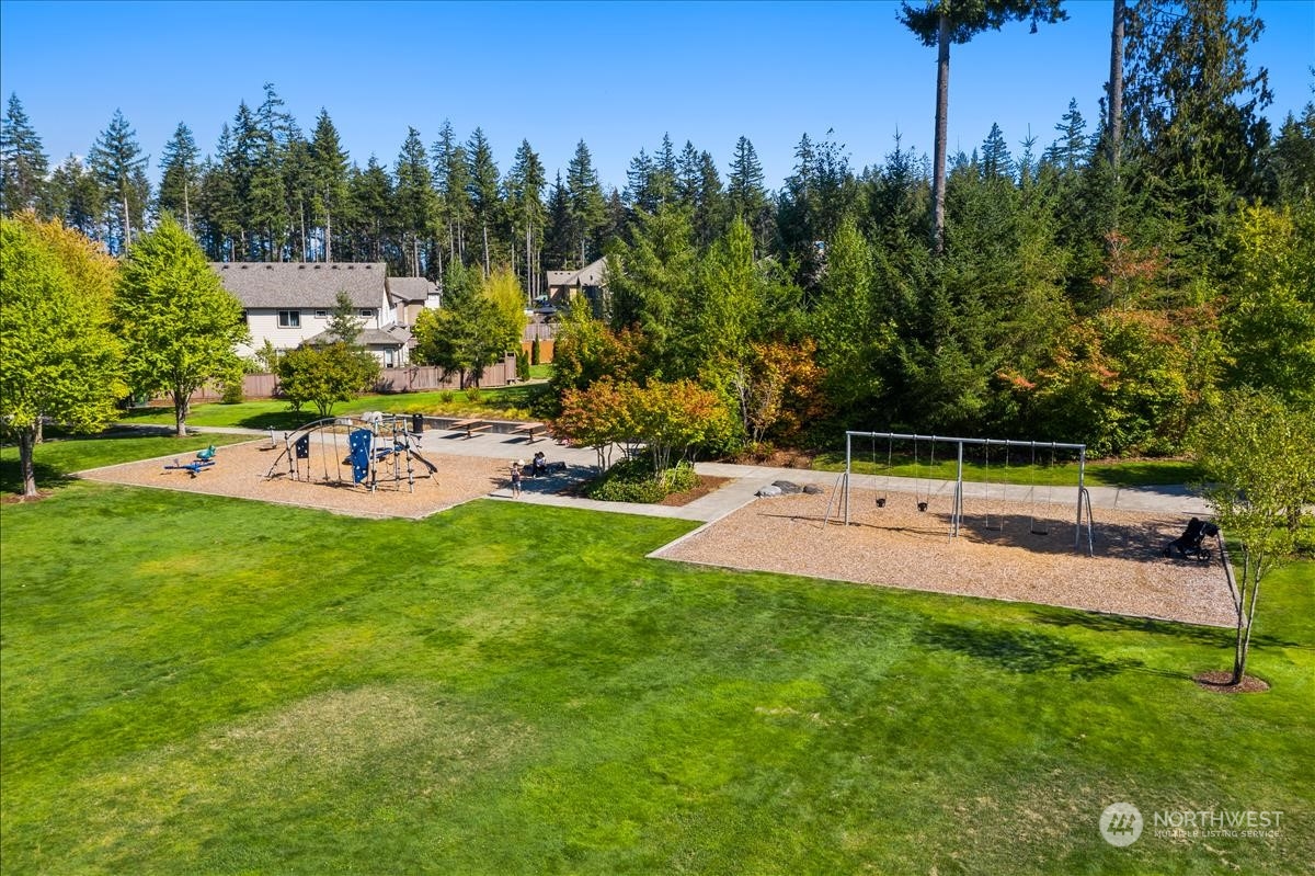 10719 Elliston Way NE