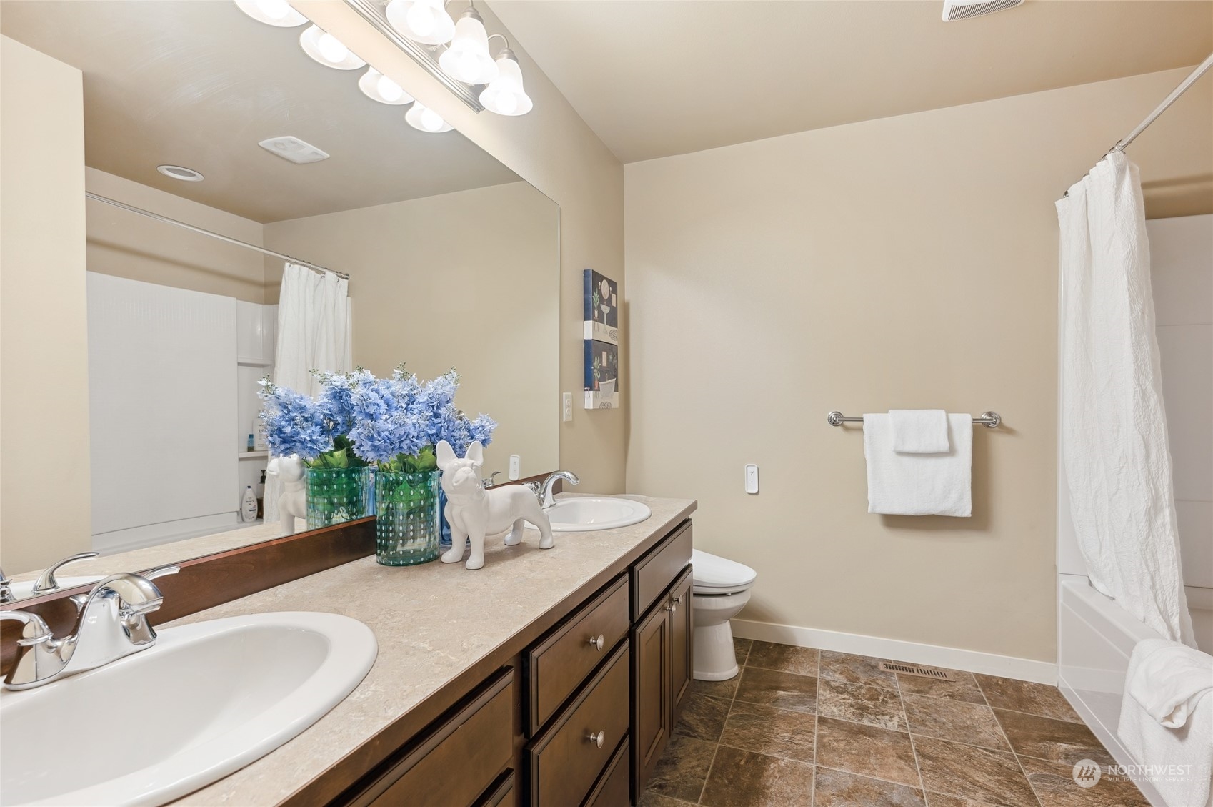 10719 Elliston Way NE