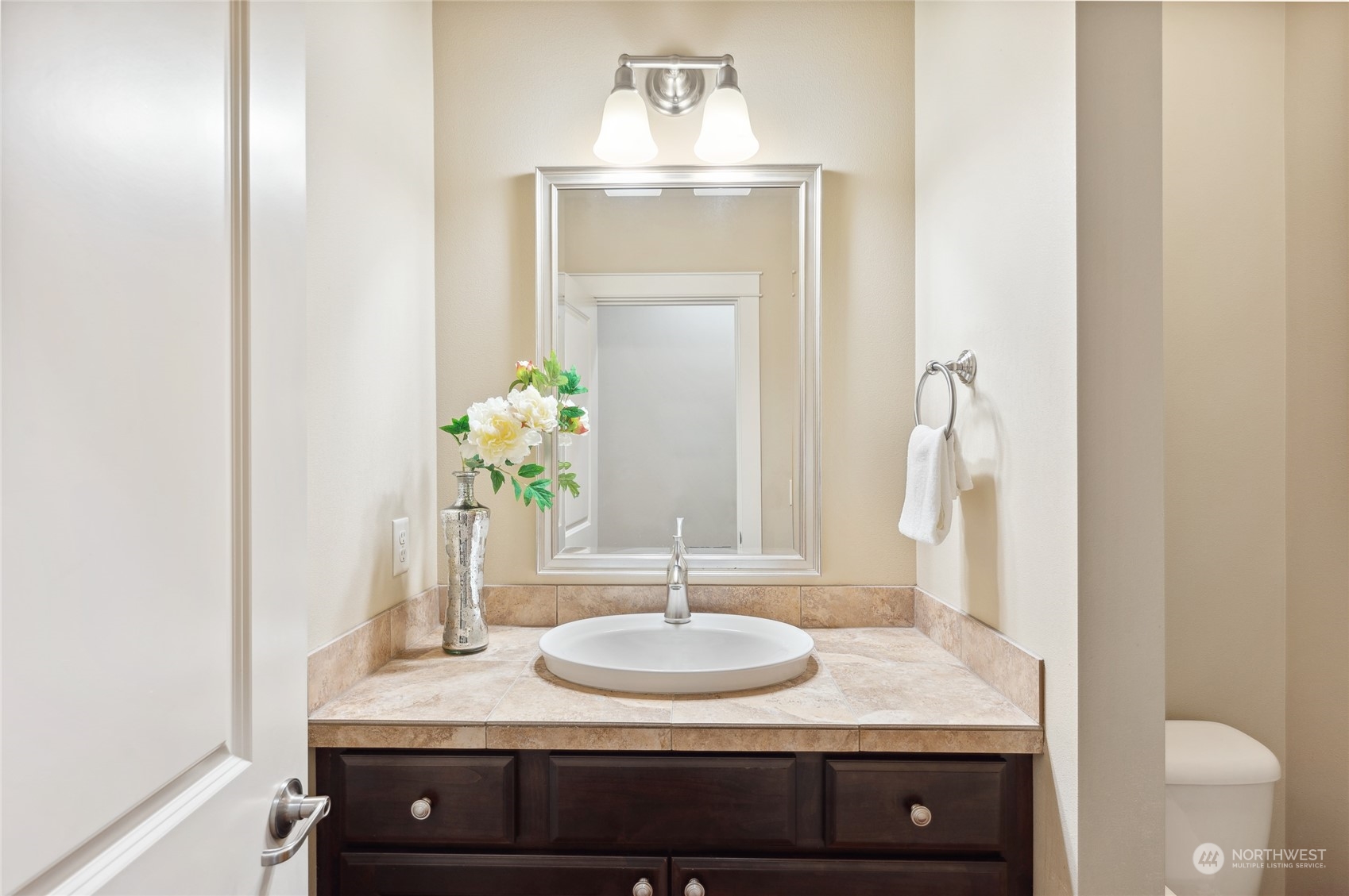 10719 Elliston Way NE