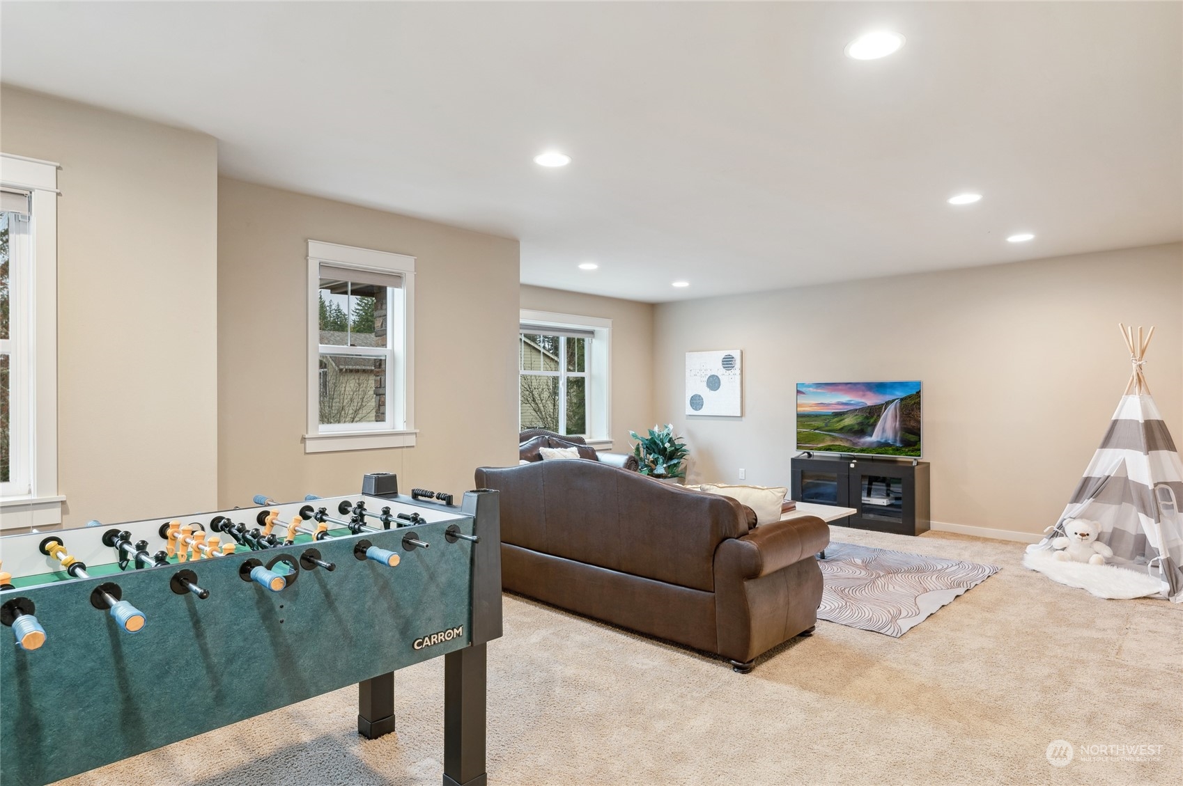 10719 Elliston Way NE