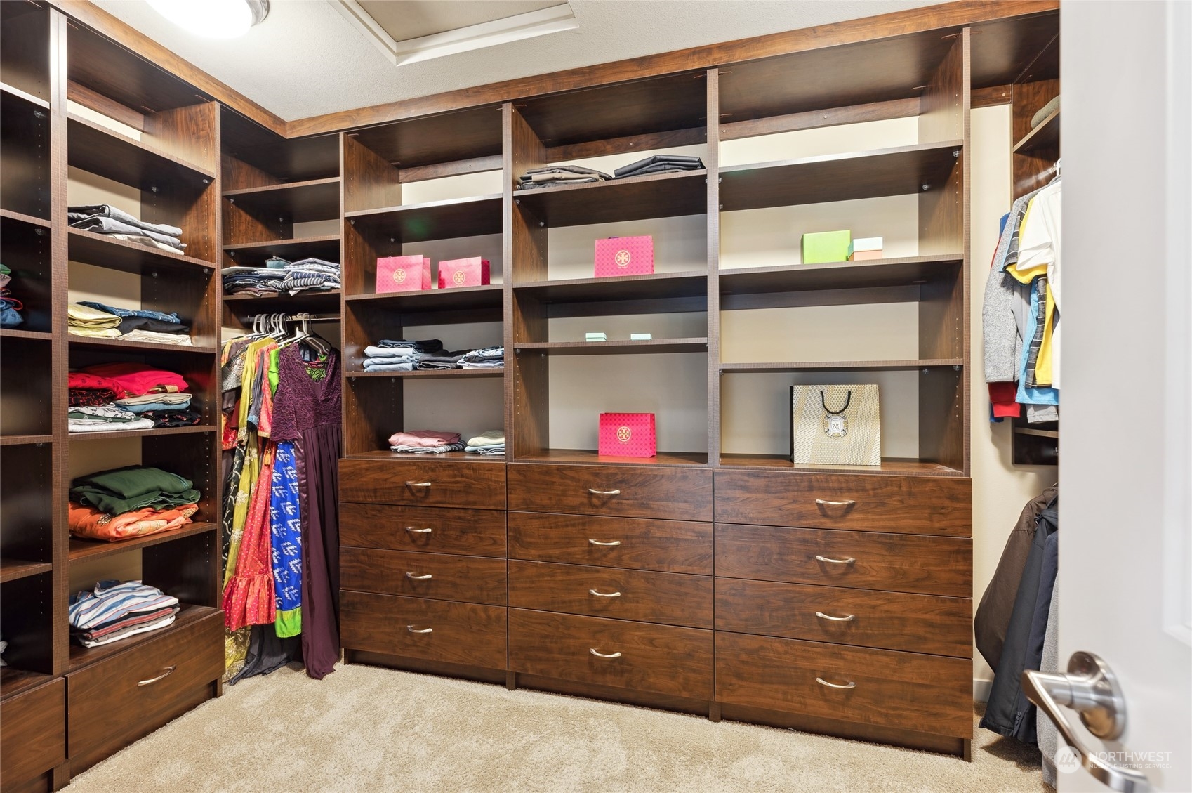 10719 Elliston Way NE