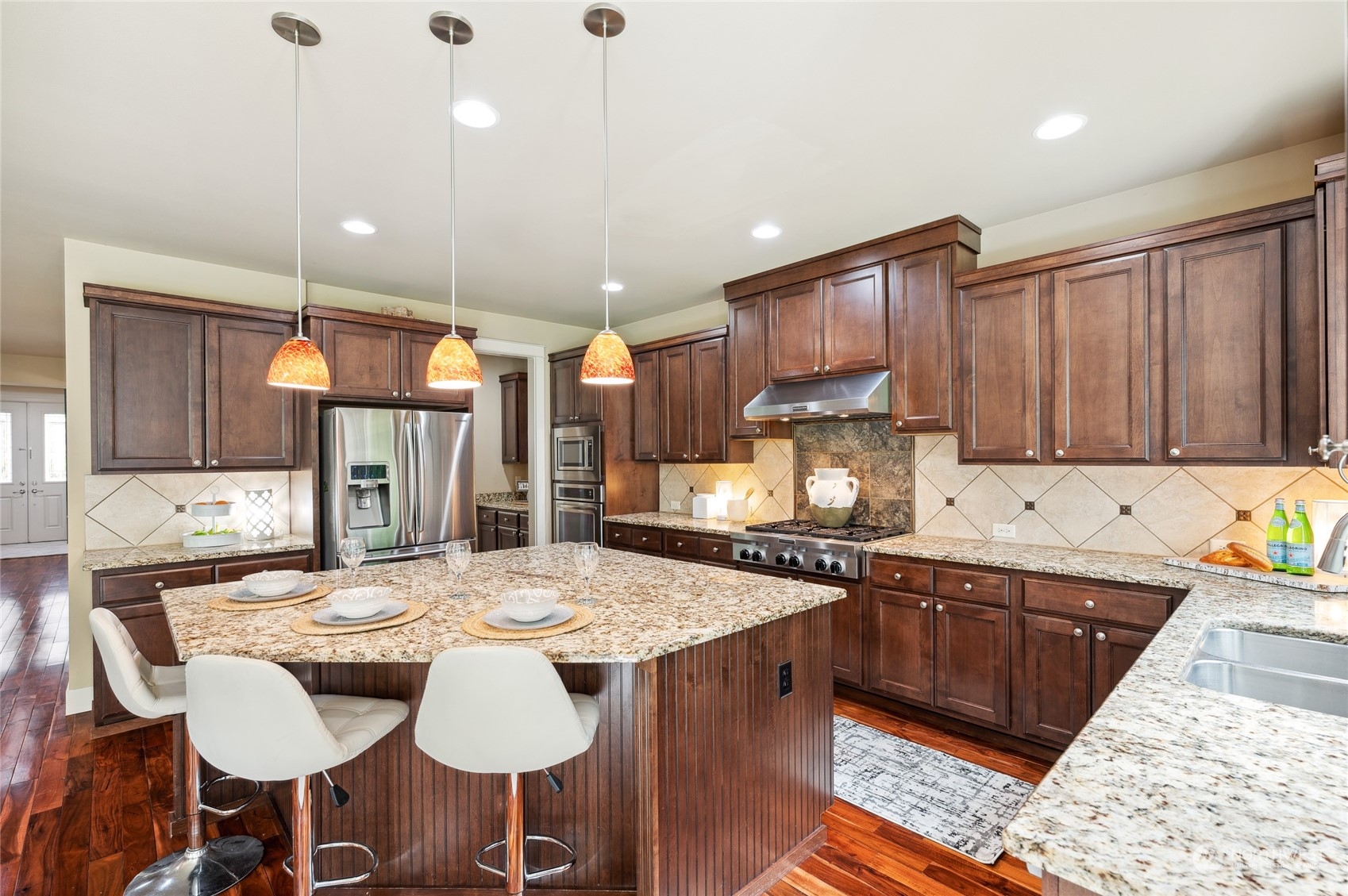 10719 Elliston Way NE