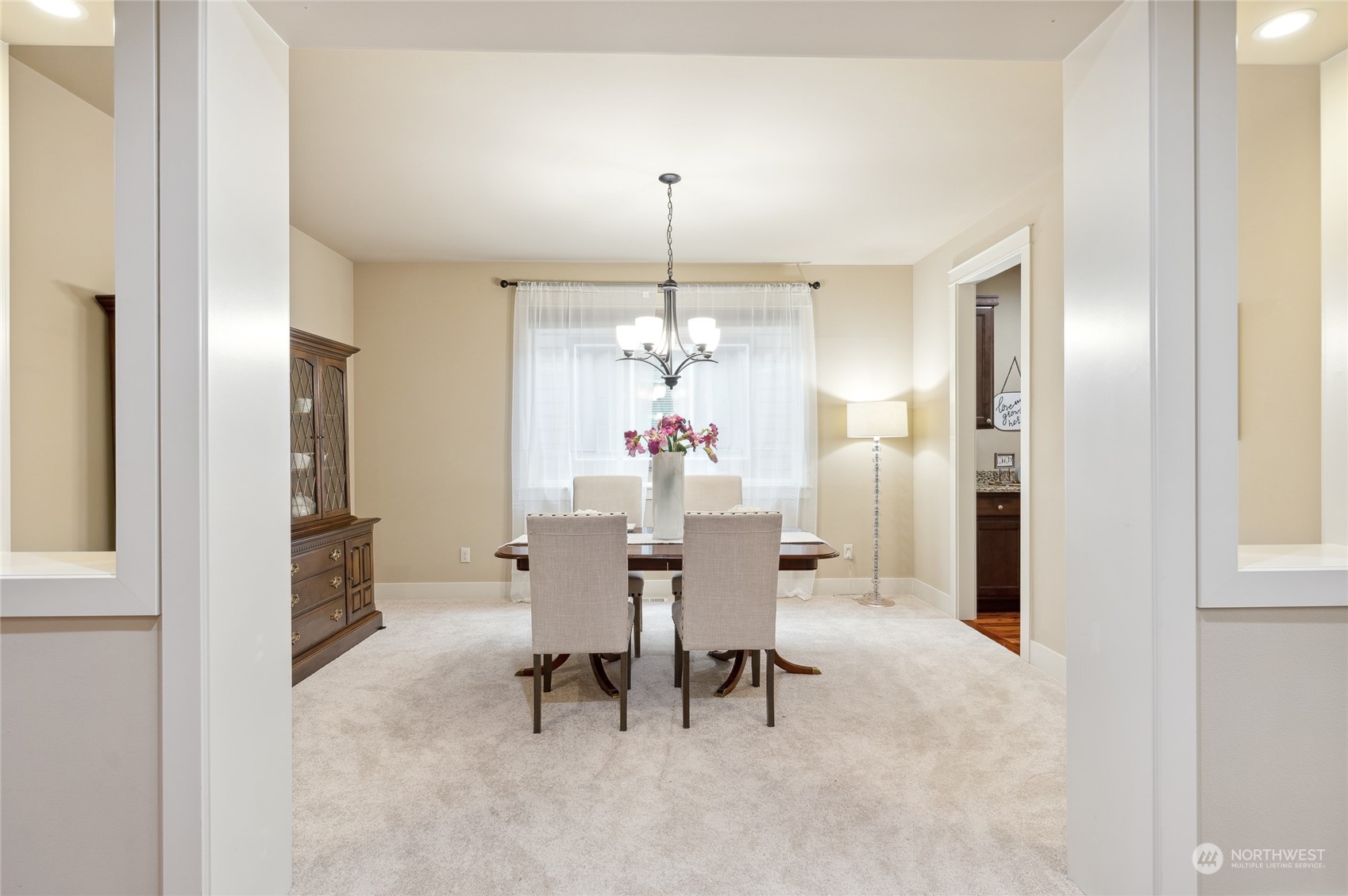 10719 Elliston Way NE