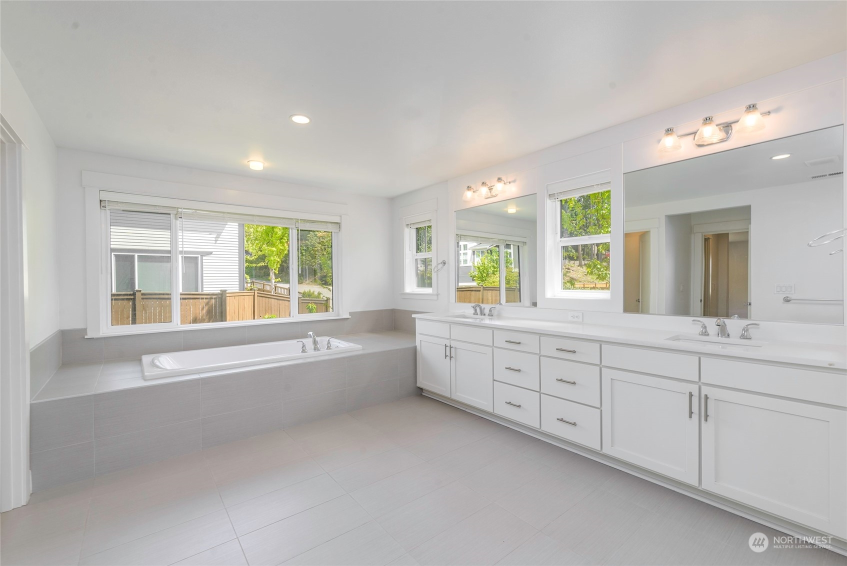 24040 NE 14th Street