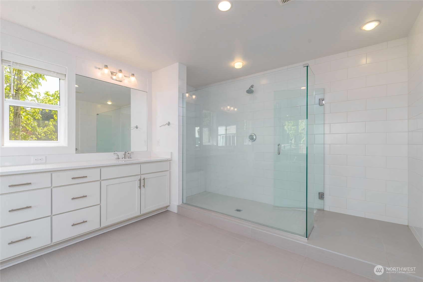 24040 NE 14th Street
