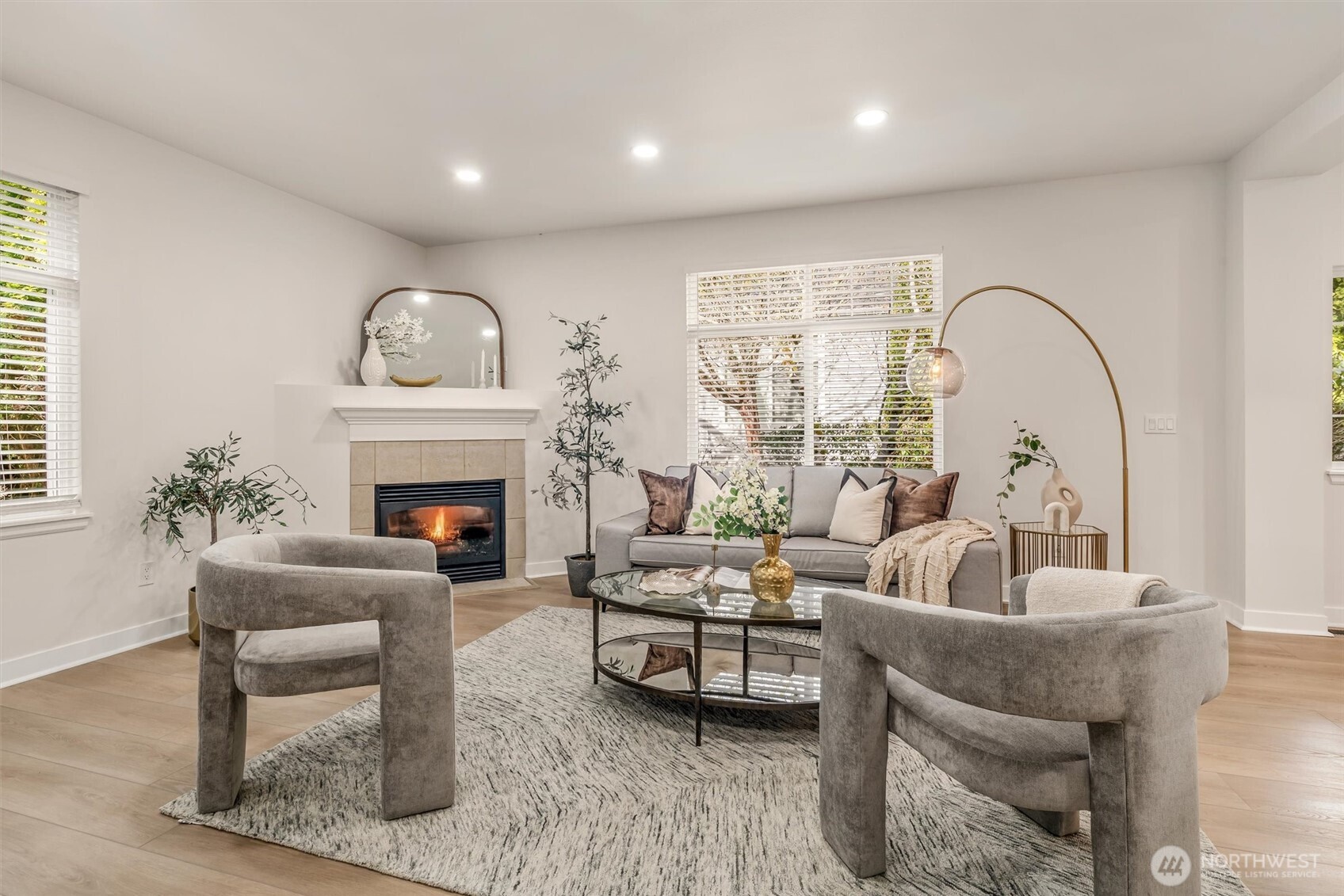 911 232nd Lane NE Unit: 911