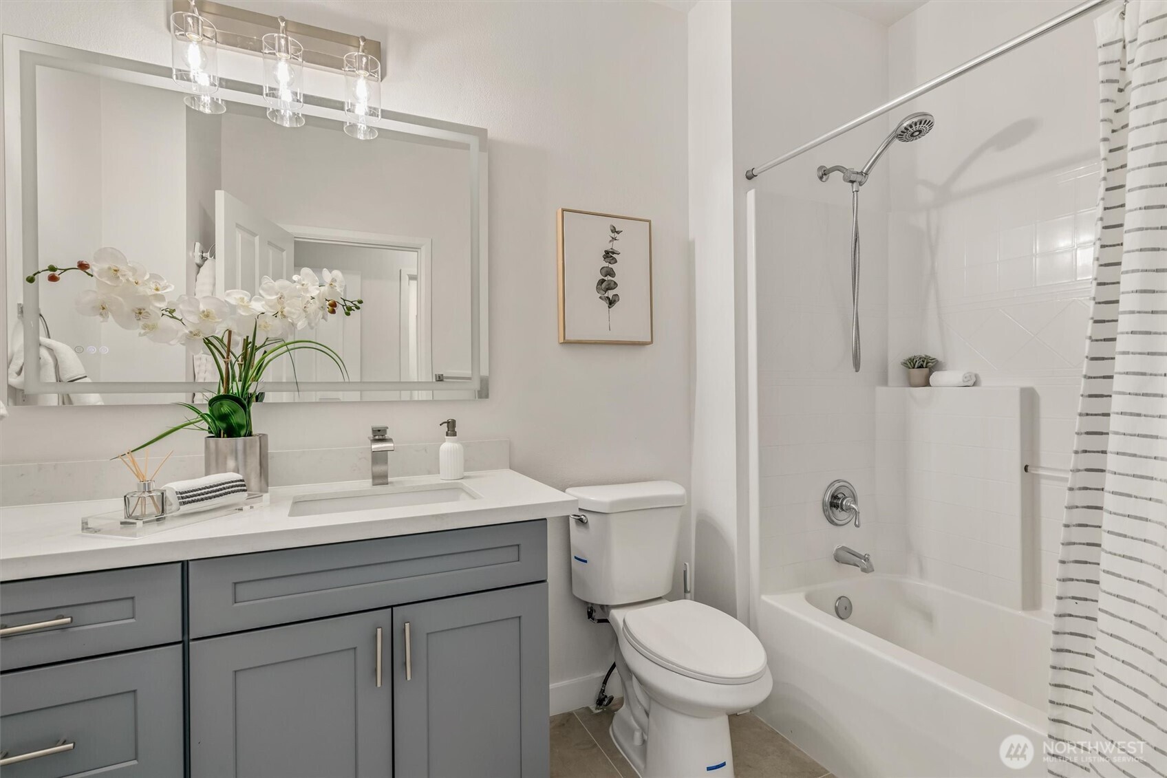 911 232nd Lane NE Unit: 911