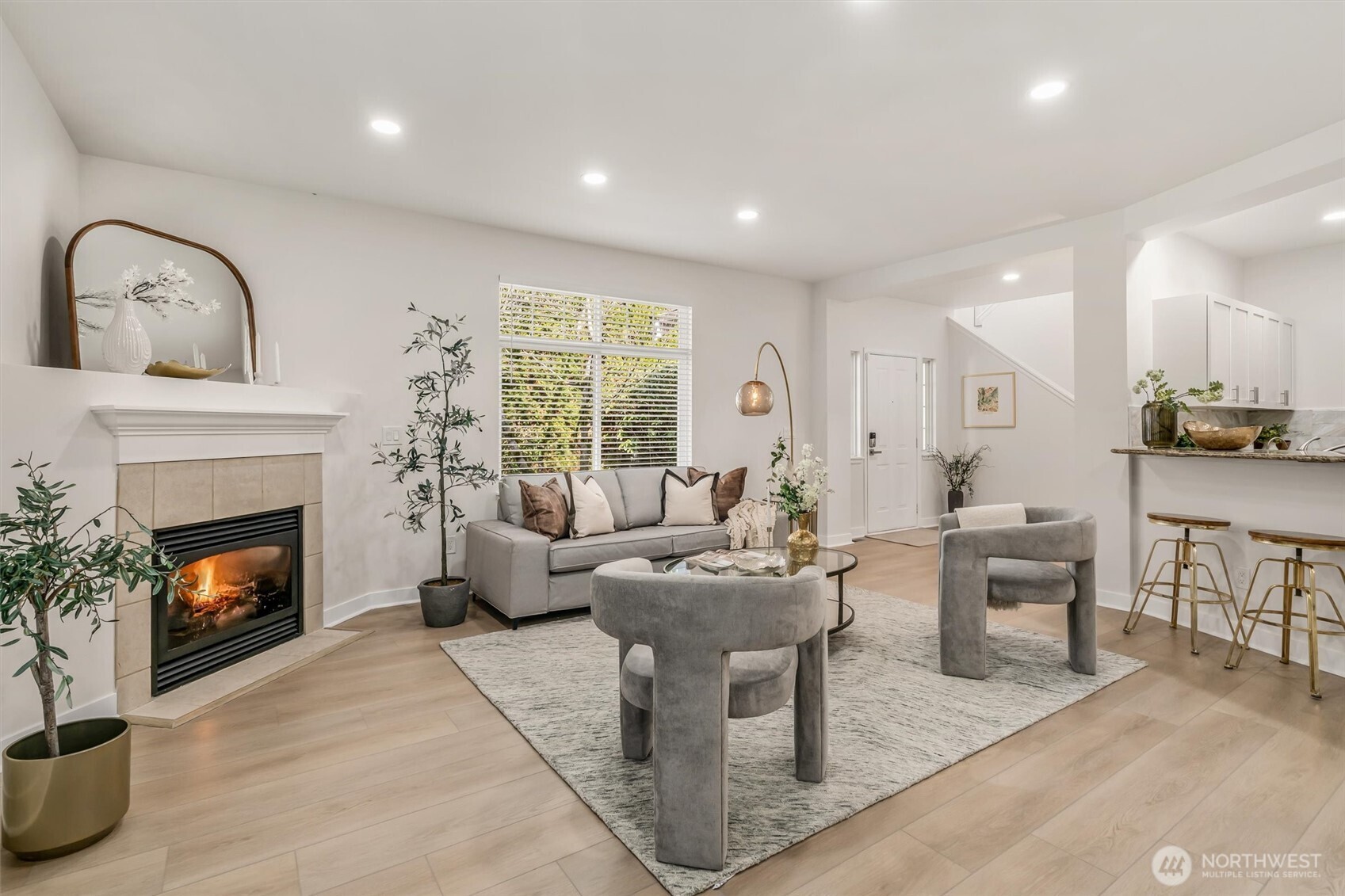 911 232nd Lane NE Unit: 911