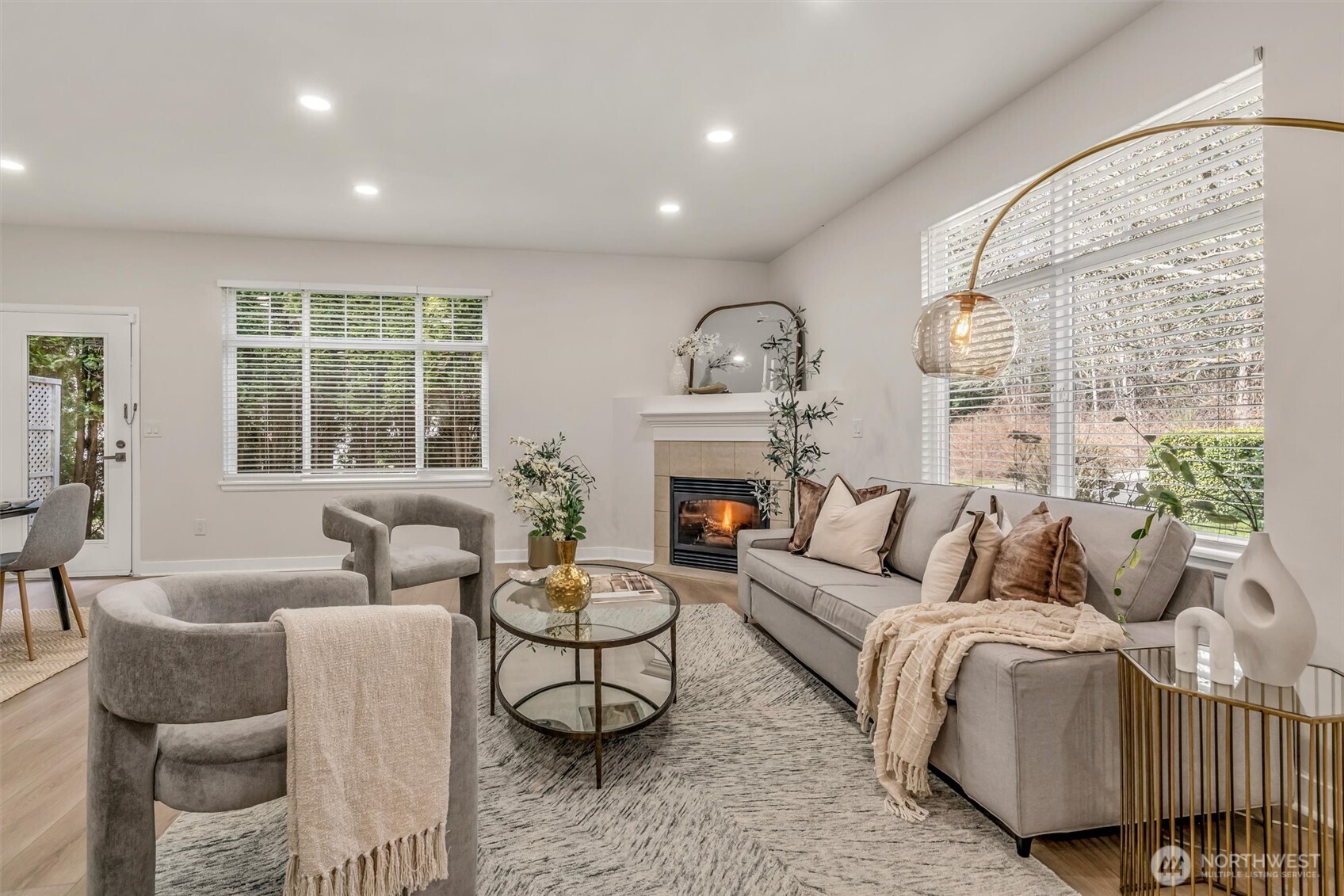 911 232nd Lane NE Unit: 911