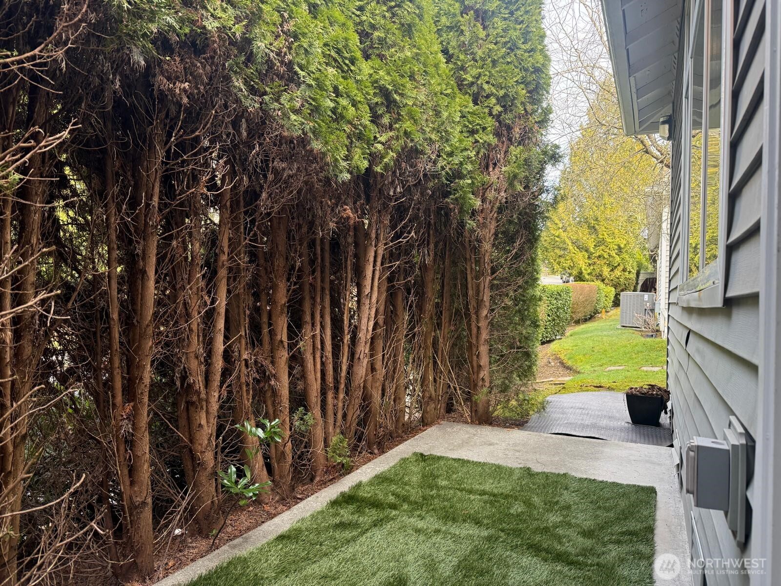 911 232nd Lane NE Unit: 911