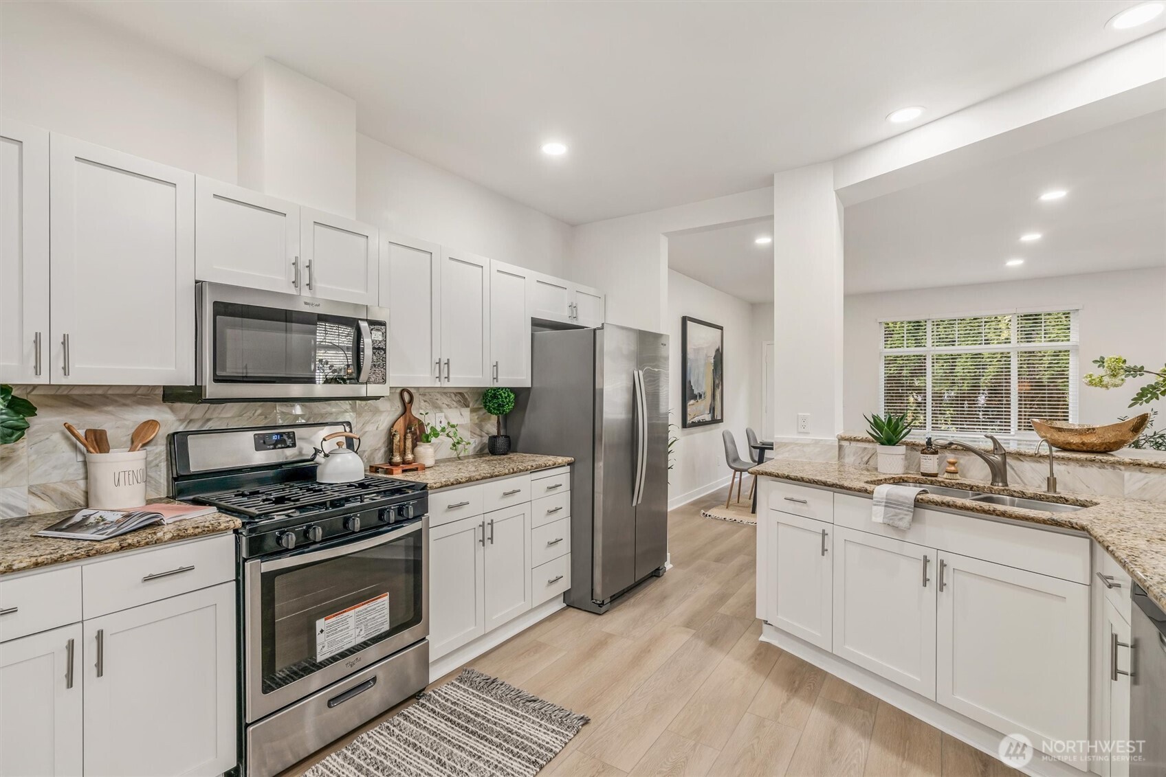 911 232nd Lane NE Unit: 911