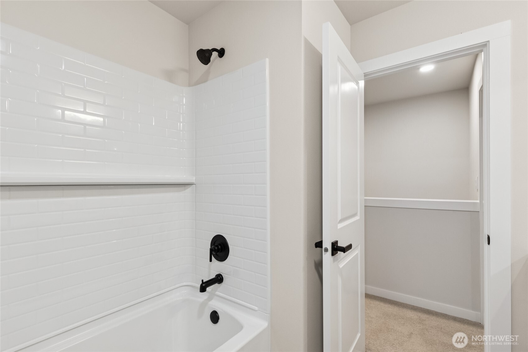 16723 Alderwood Mall Parkway Unit: D8