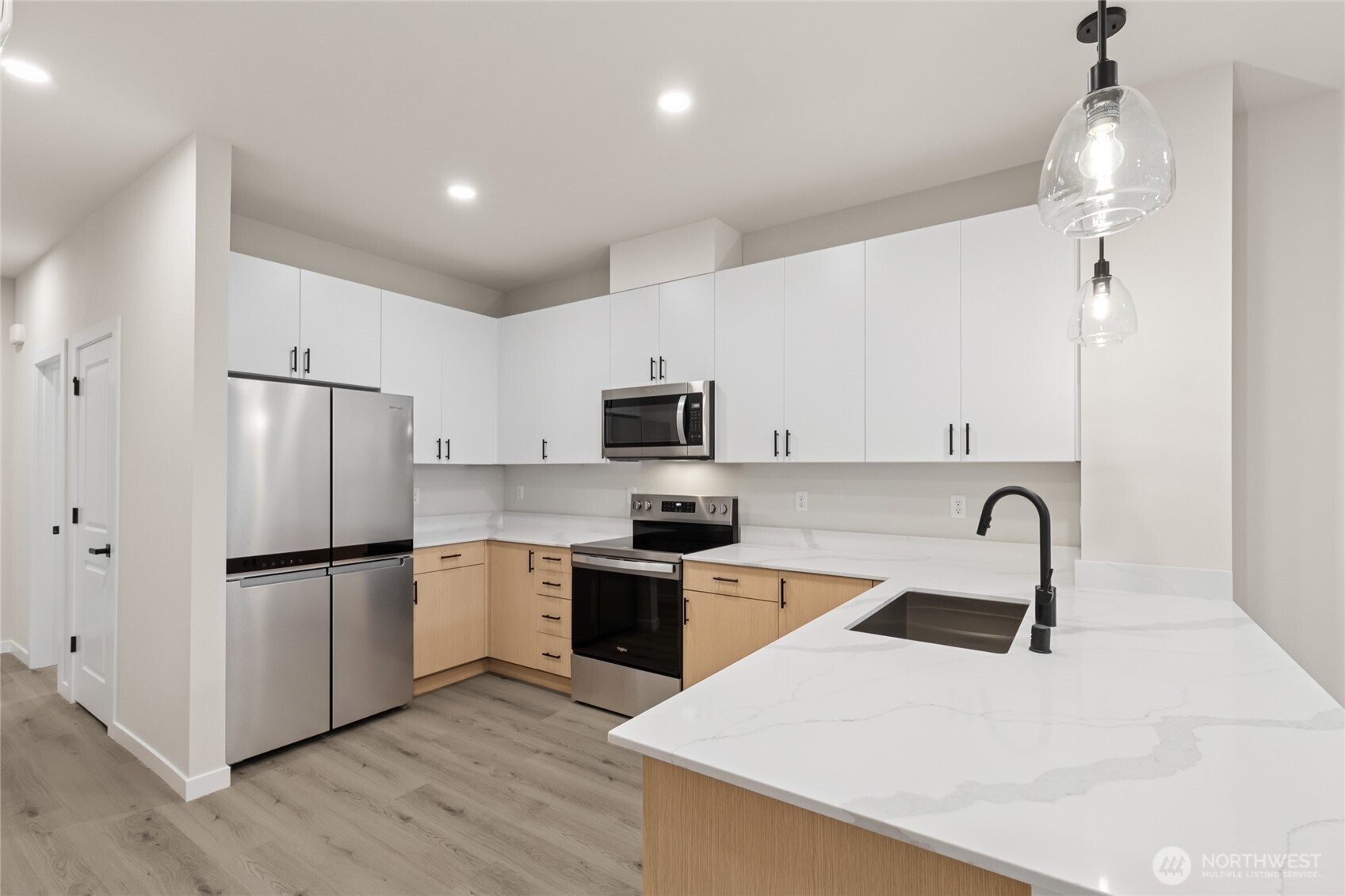 16723 Alderwood Mall Parkway Unit: D8