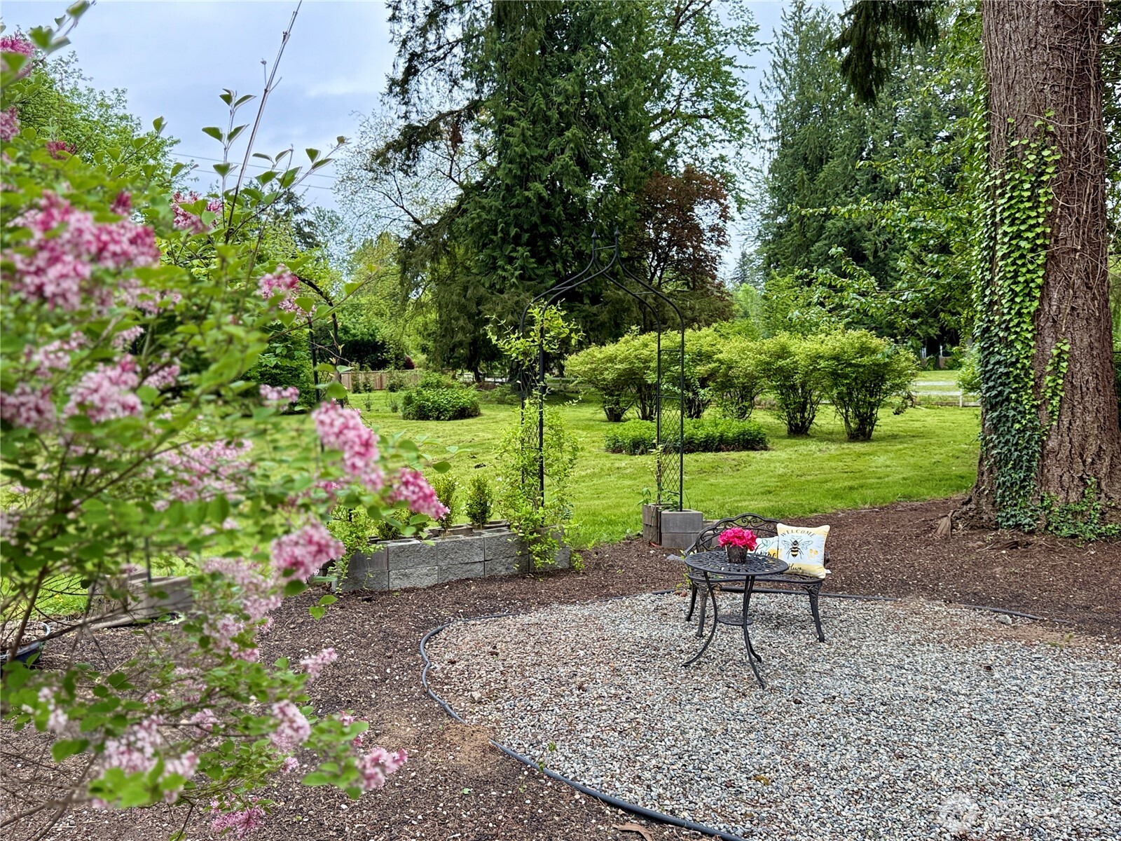 12607 Avondale Road NE