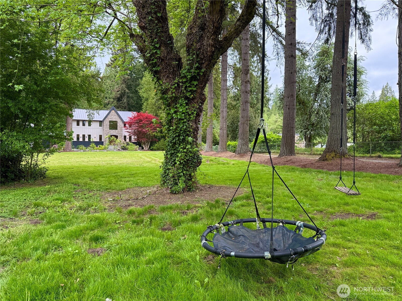 12607 Avondale Road NE