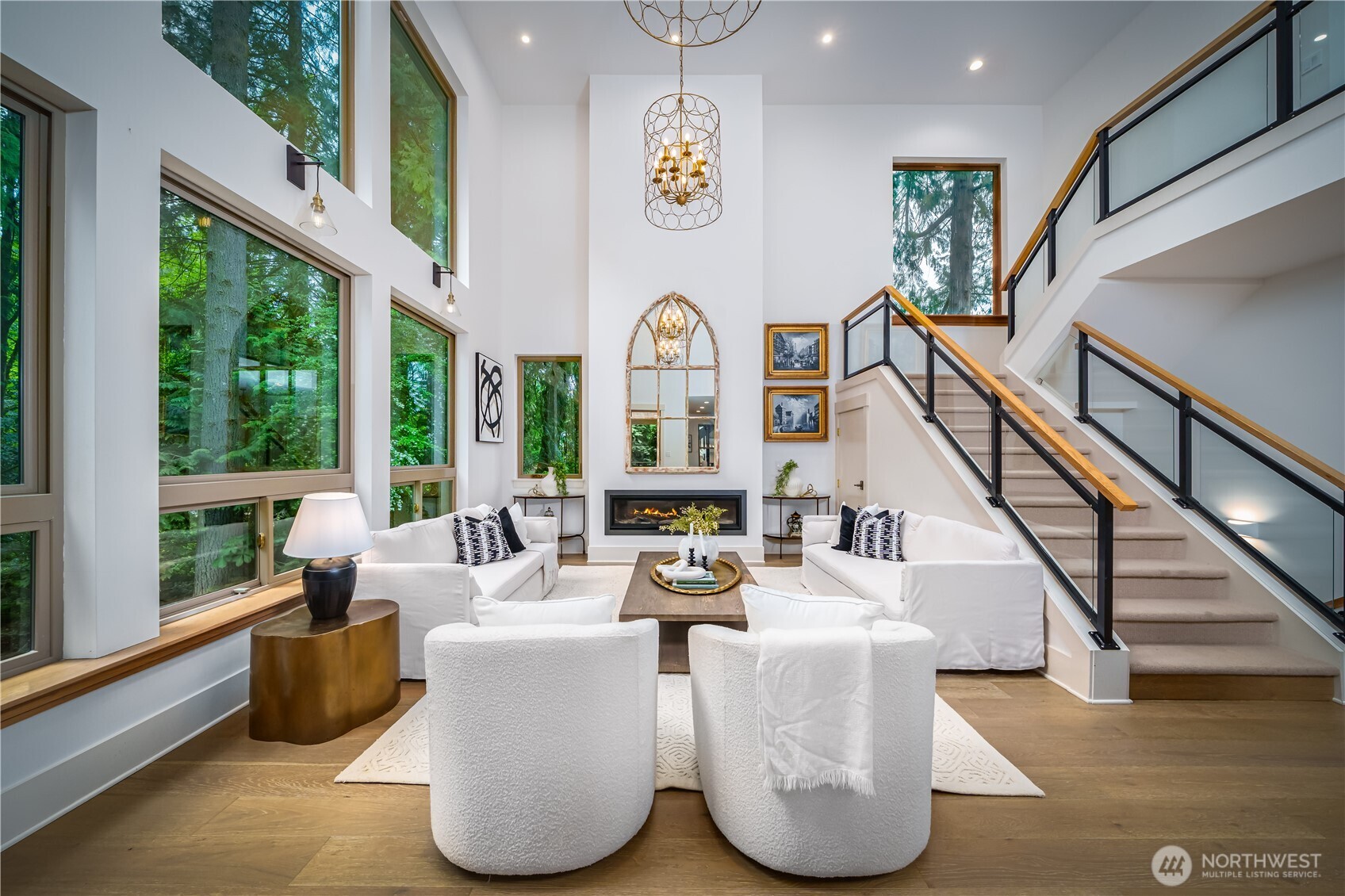 12607 Avondale Road NE