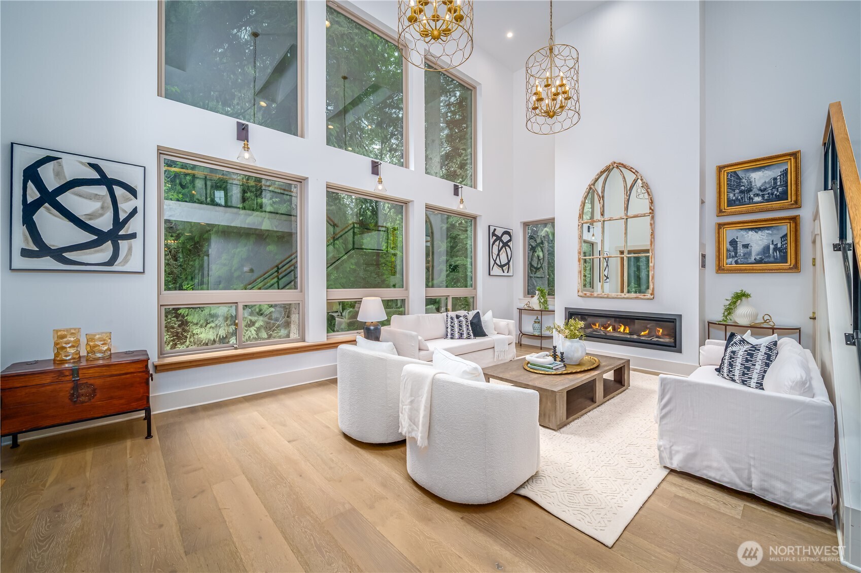 12607 Avondale Road NE