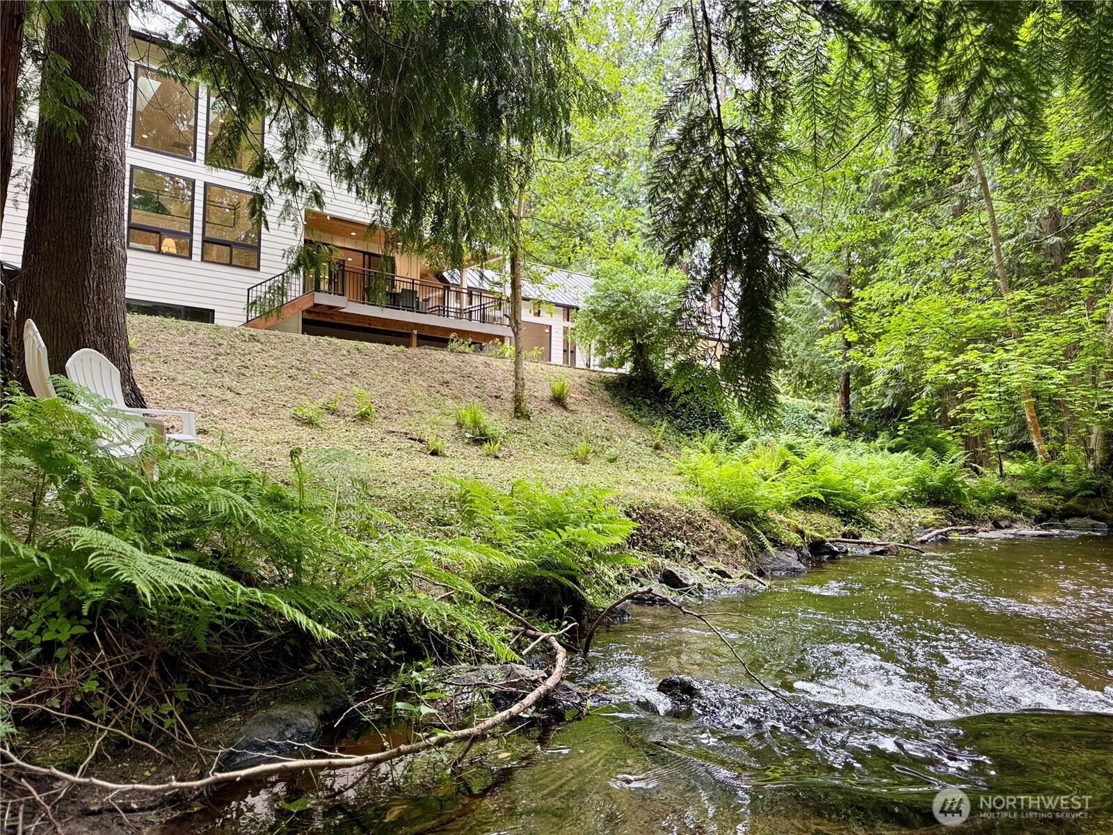 12607 Avondale Road NE