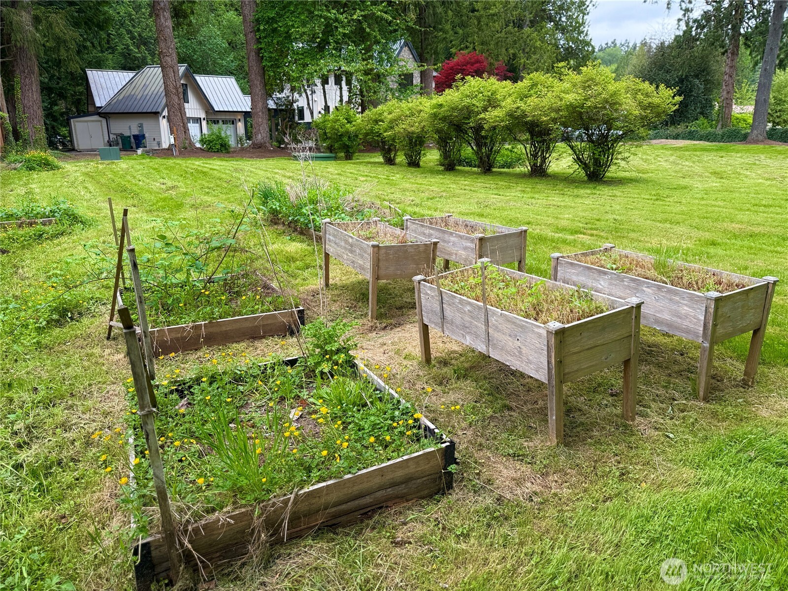 12607 Avondale Road NE