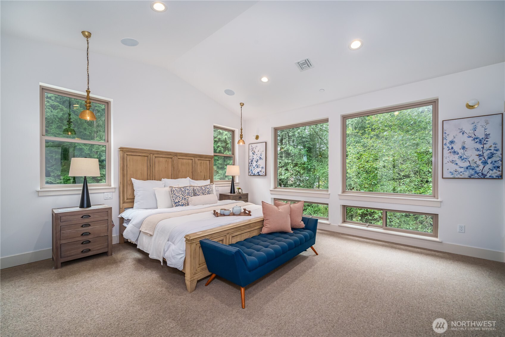 12607 Avondale Road NE