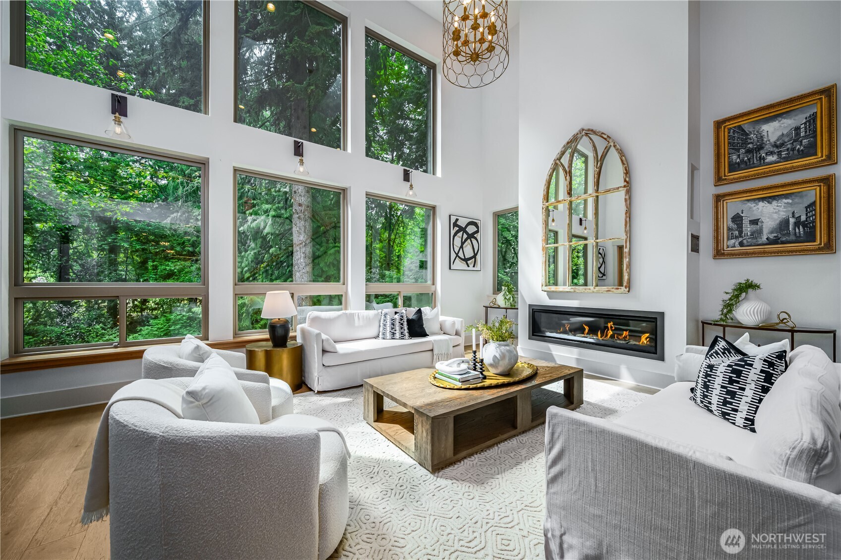 12607 Avondale Road NE