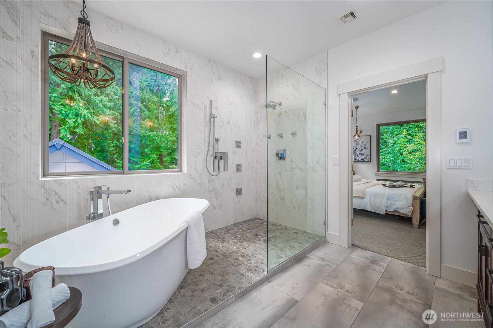 12607 Avondale Road NE