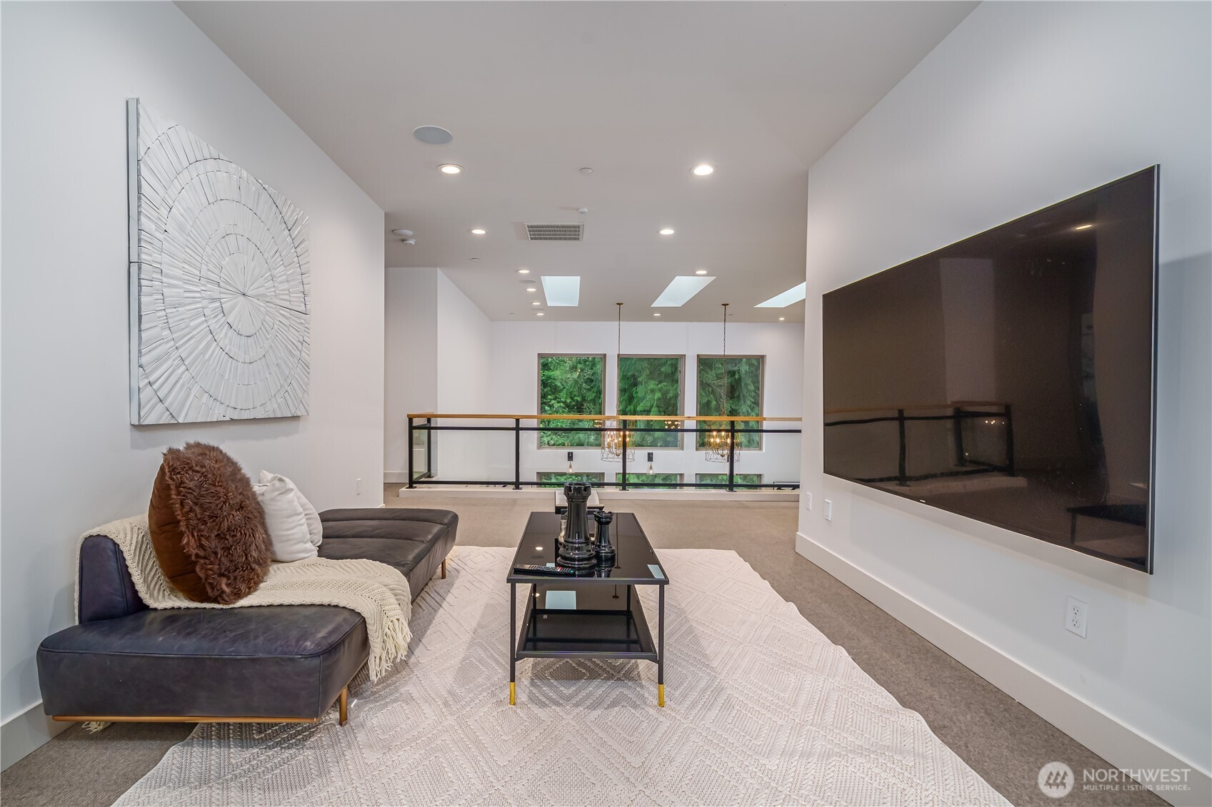 12607 Avondale Road NE