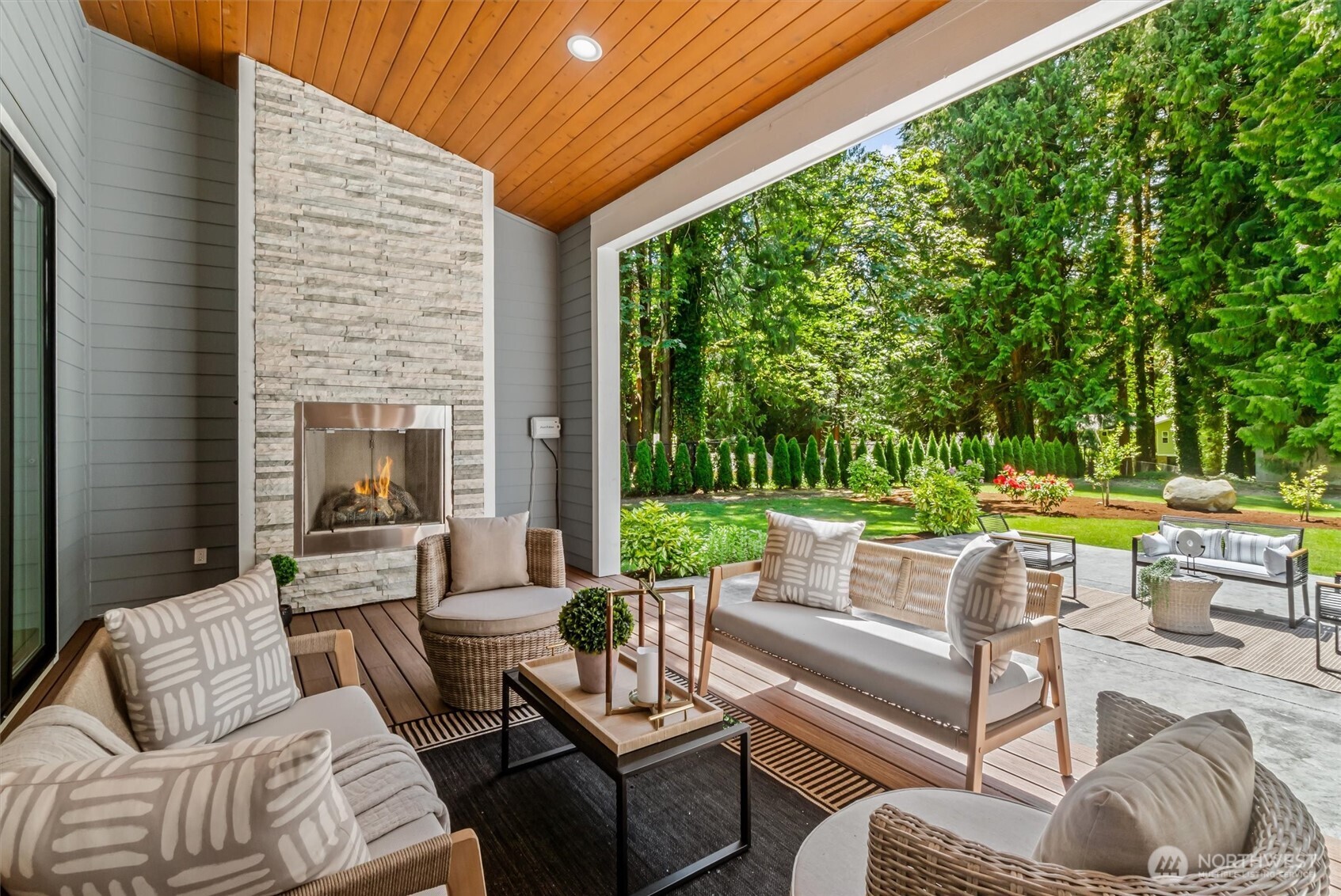 23036 35th Avenue SE