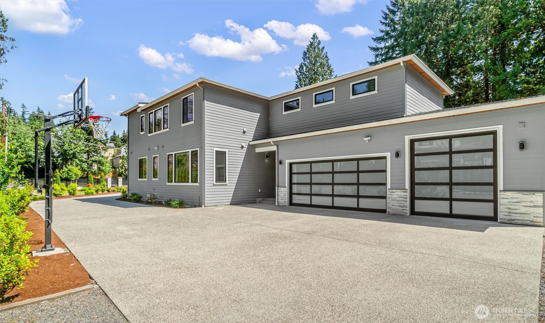 23036 35th Avenue SE