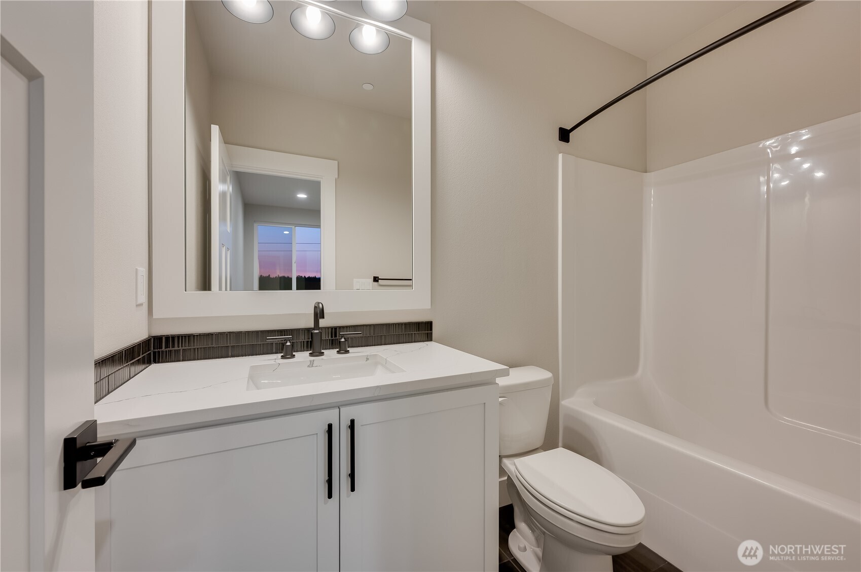 20215 125th Avenue NE Unit: SM2-07