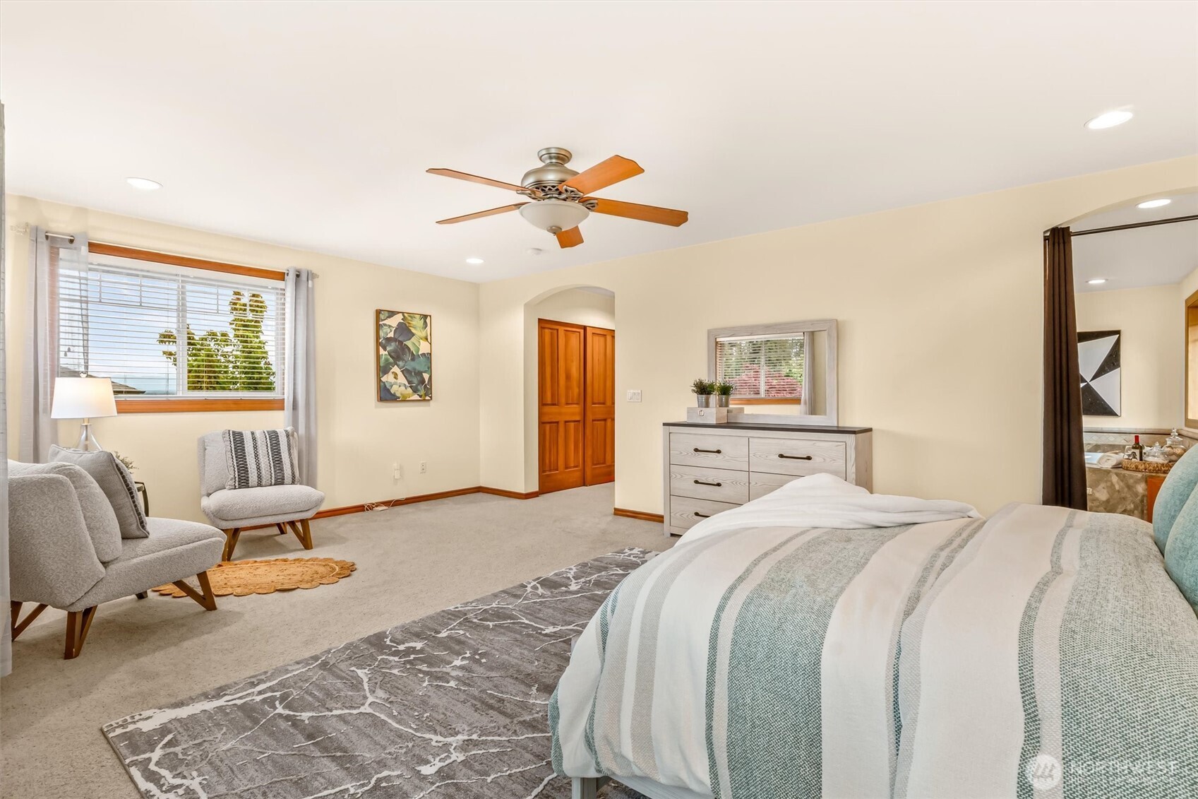 11525 52nd Avenue SE