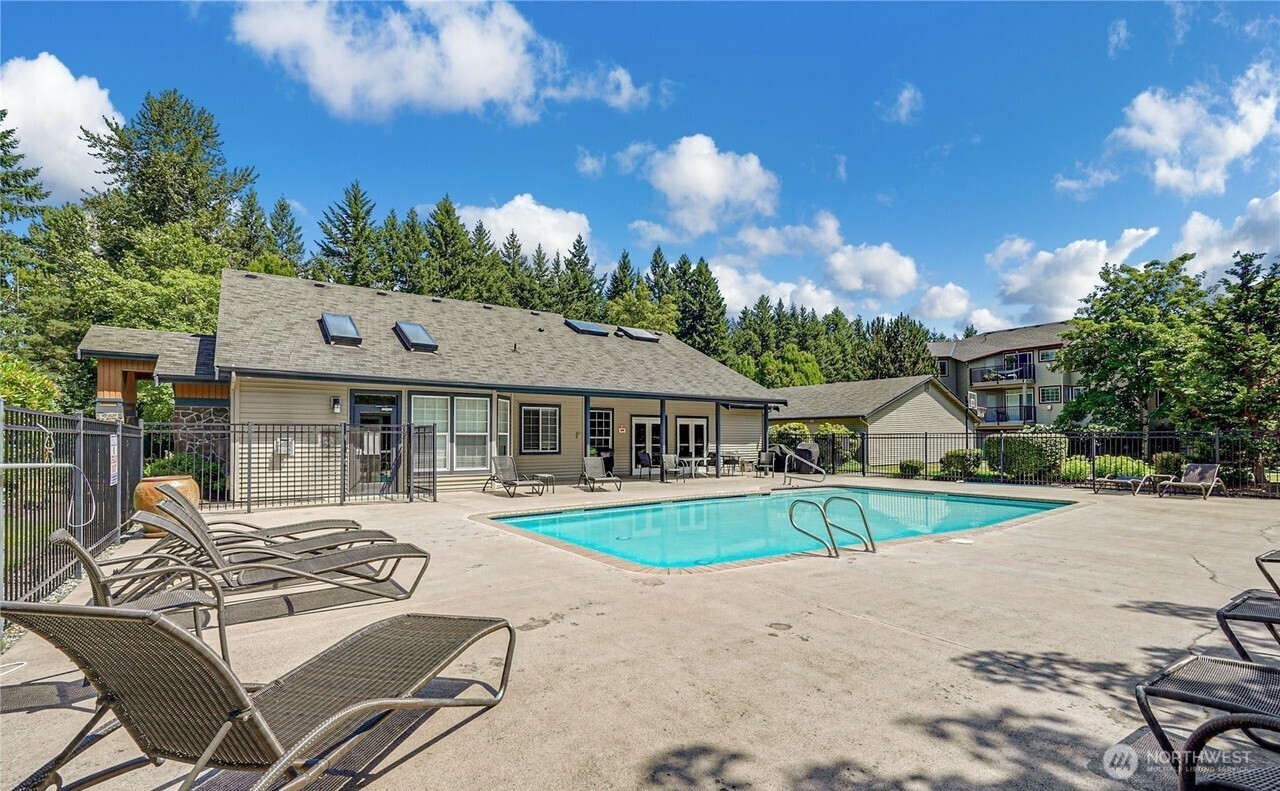 25025 SE Klahanie Boulevard Unit: J102