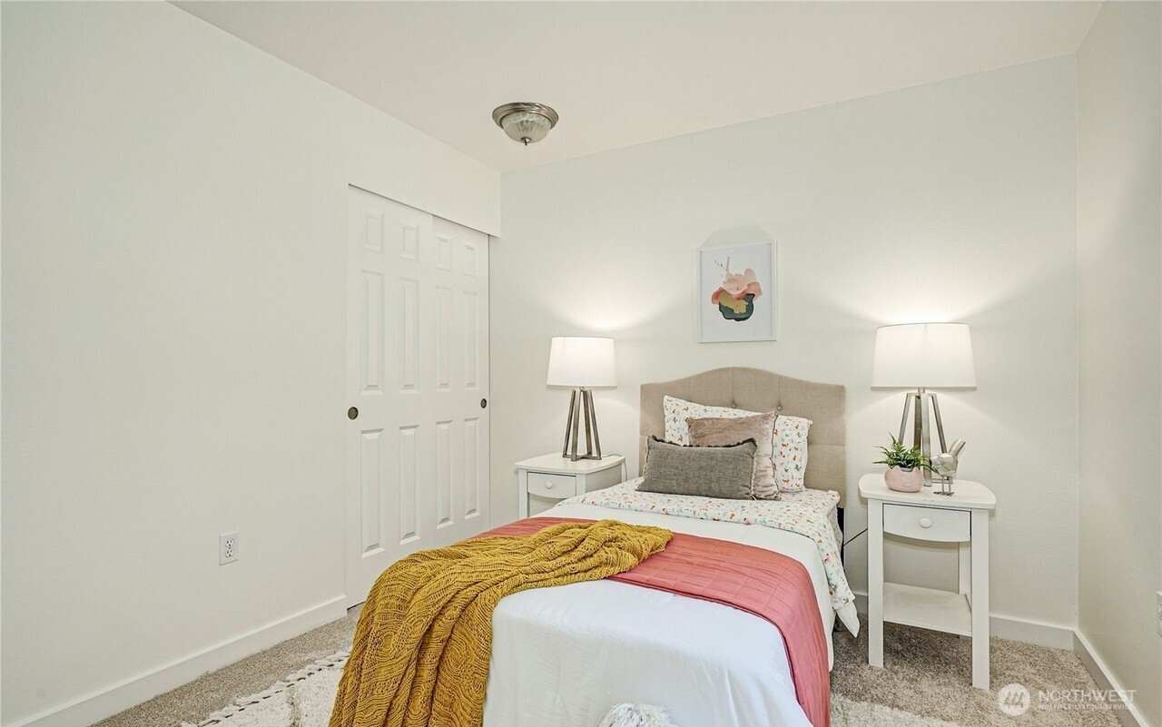 25025 SE Klahanie Boulevard Unit: J102