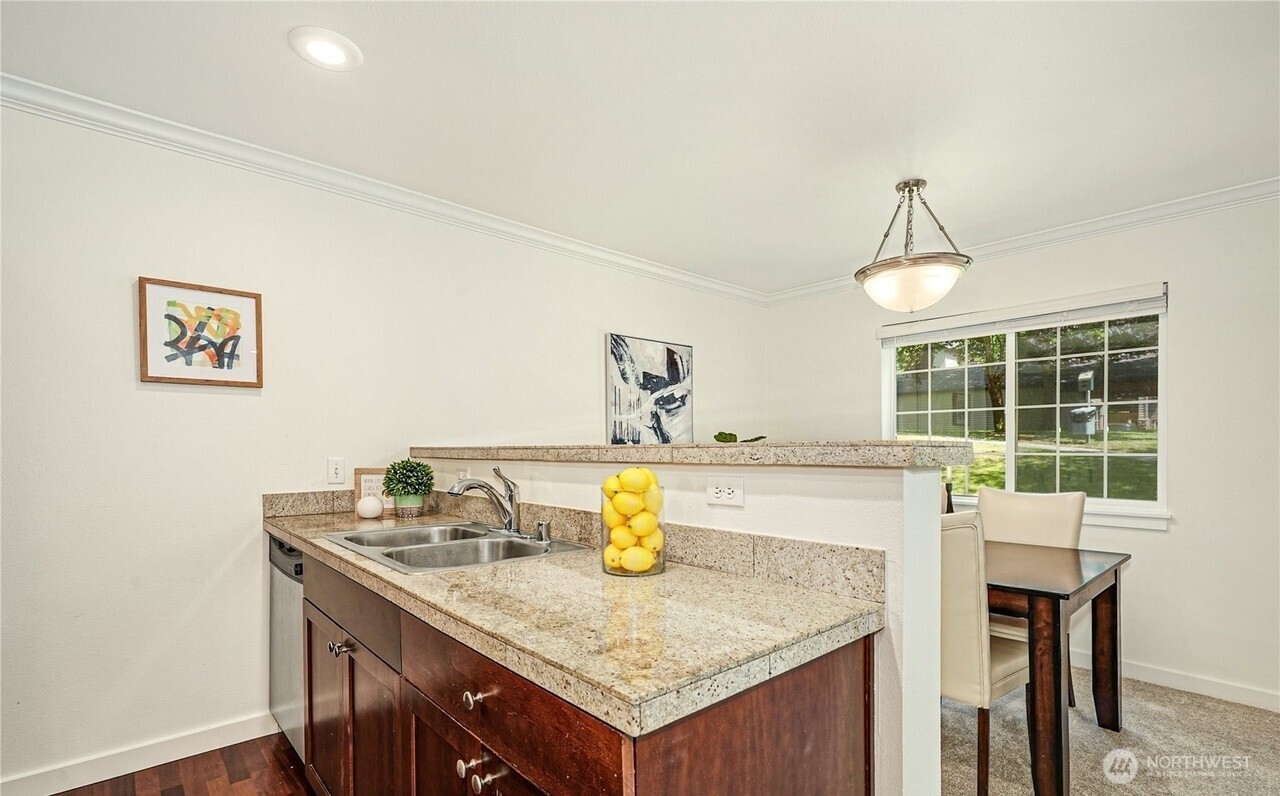 25025 SE Klahanie Boulevard Unit: J102