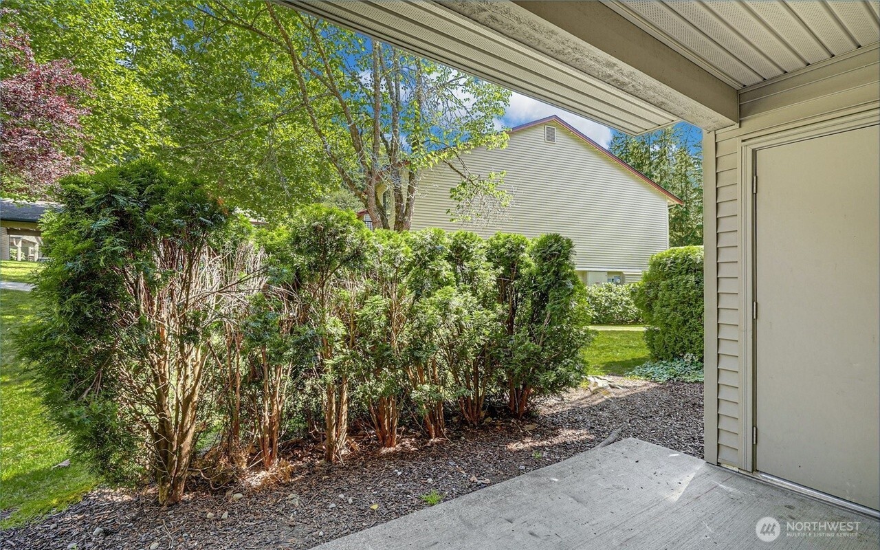 25025 SE Klahanie Boulevard Unit: J102