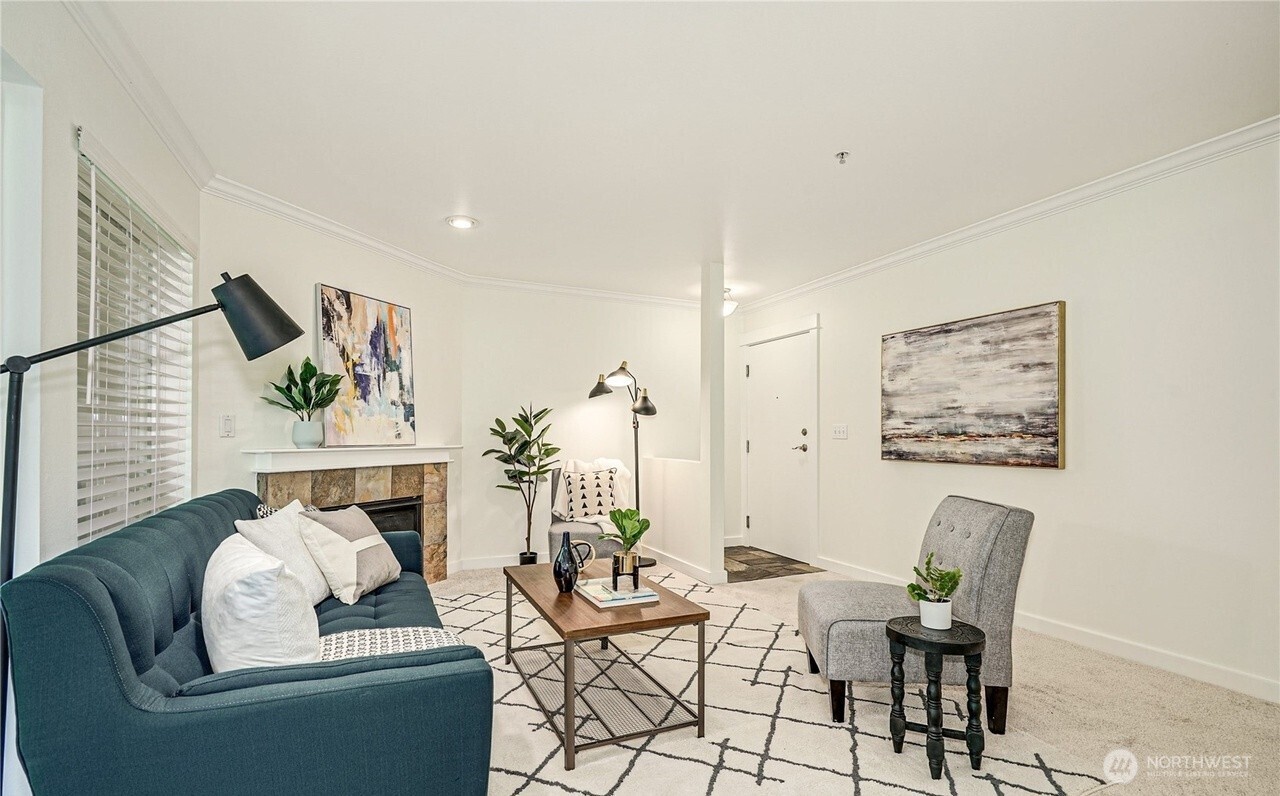 25025 SE Klahanie Boulevard Unit: J102