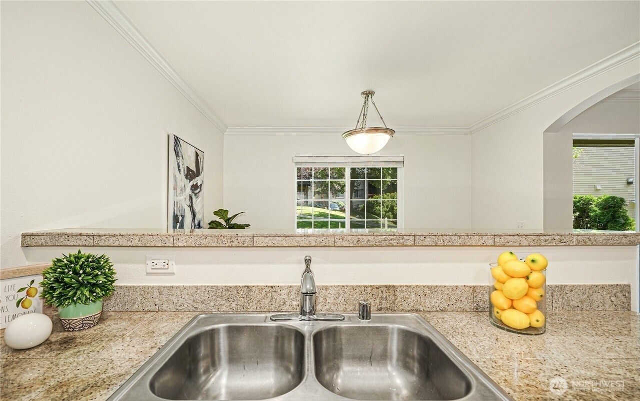 25025 SE Klahanie Boulevard Unit: J102