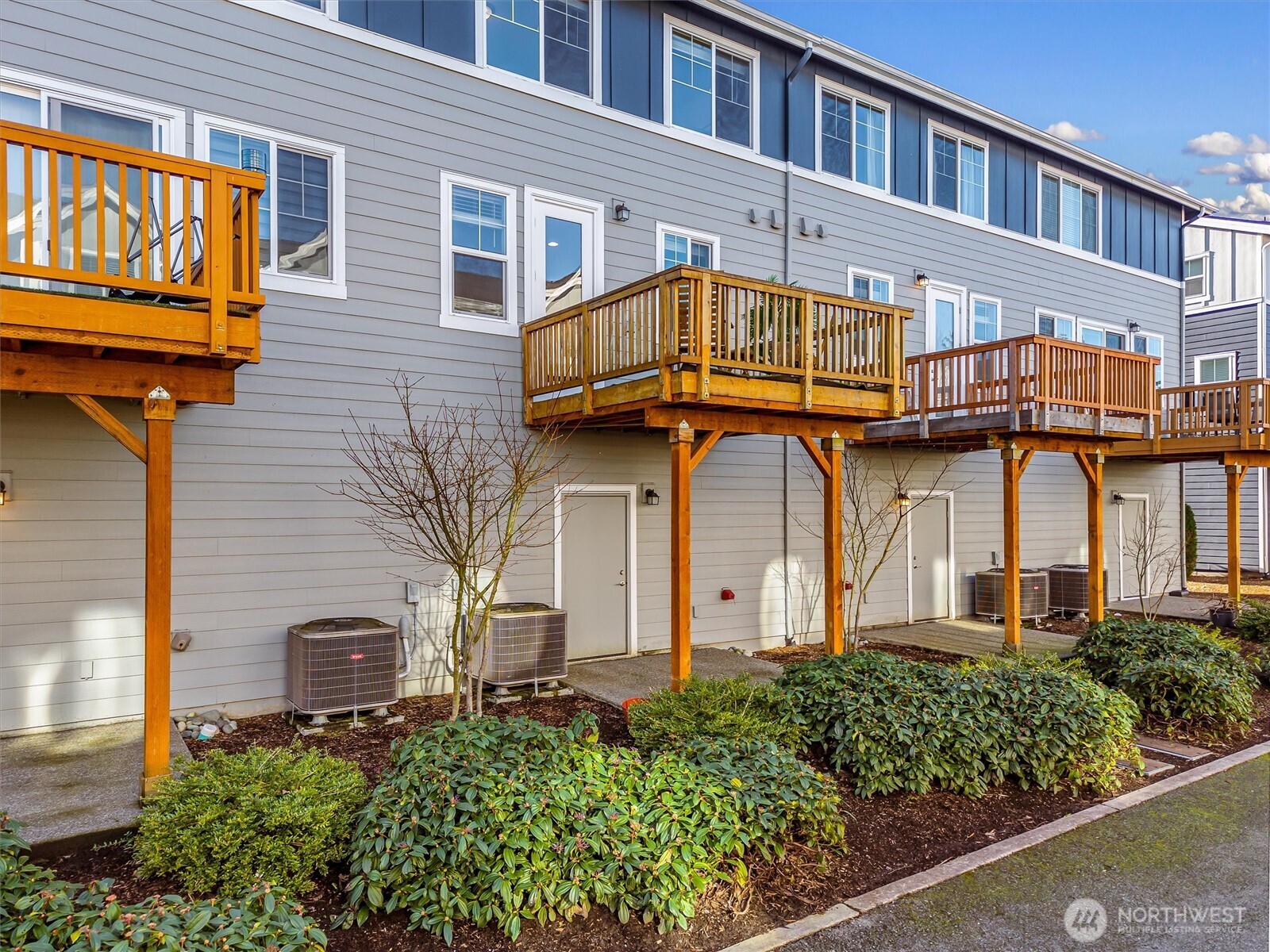 1621 Seattle Hill Rd Unit: Q3