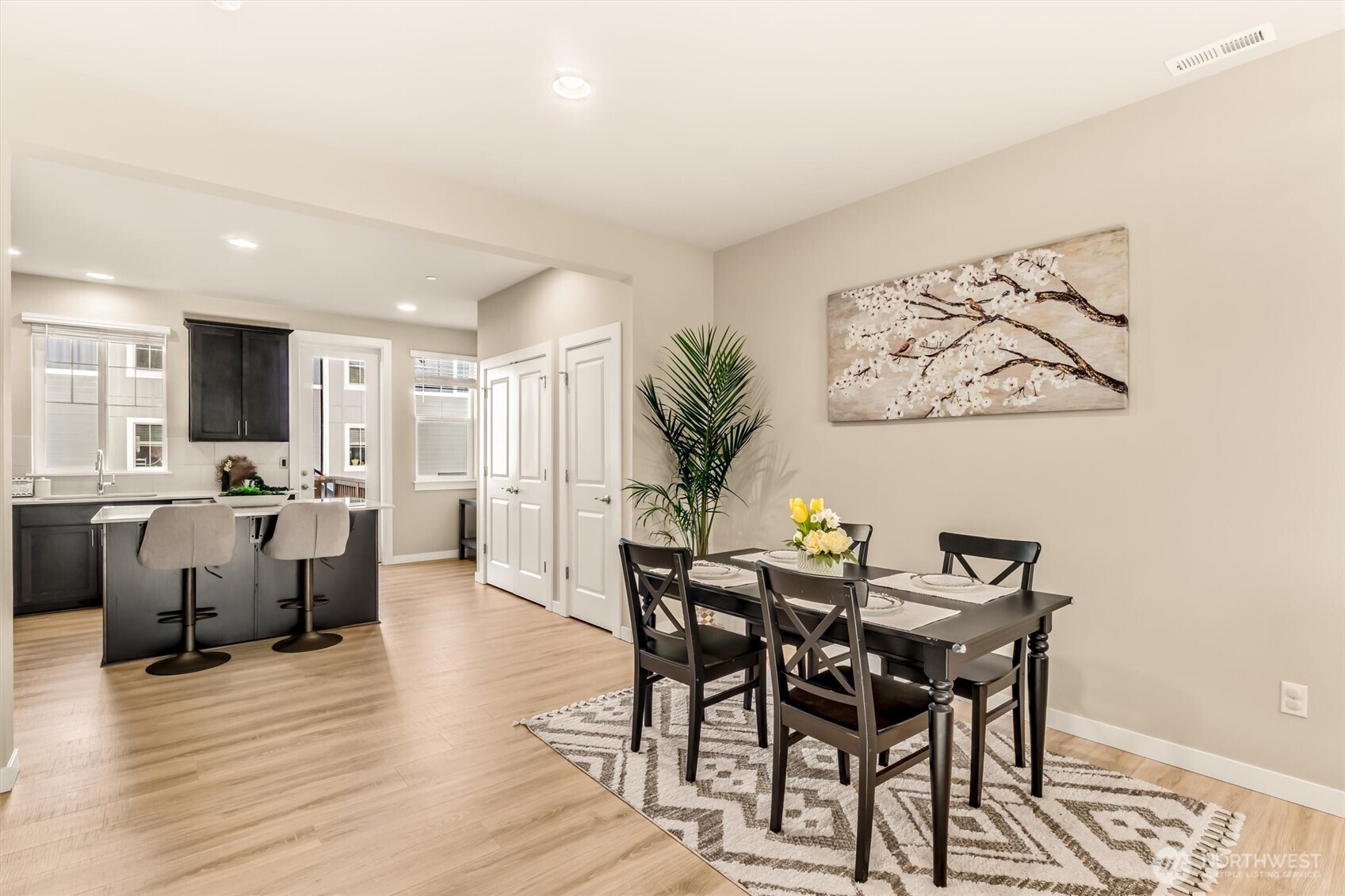 1621 Seattle Hill Rd Unit: Q3