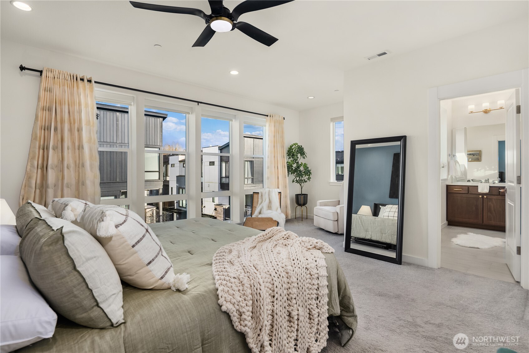 21708 24th Avenue SE Unit: A