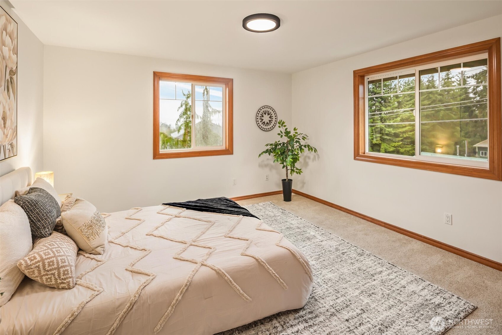 11527 52nd Avenue SE