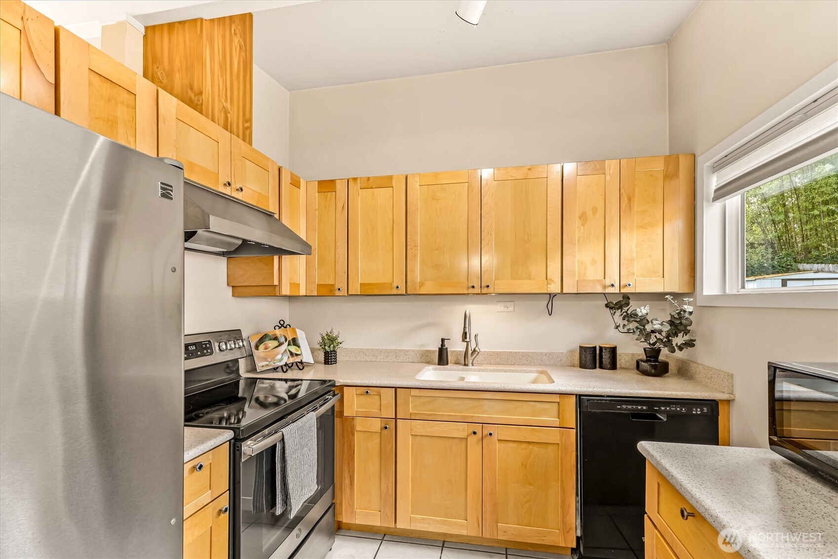 3953 153rd Avenue SE